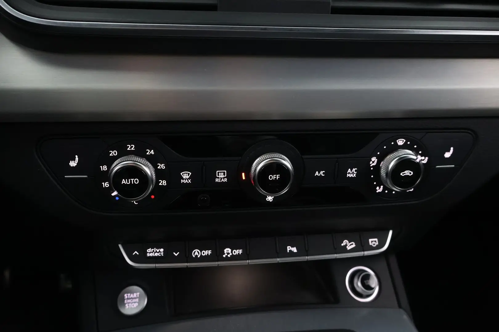 Car Image - 7vWHbXdY8XysvQHYSHb9uy