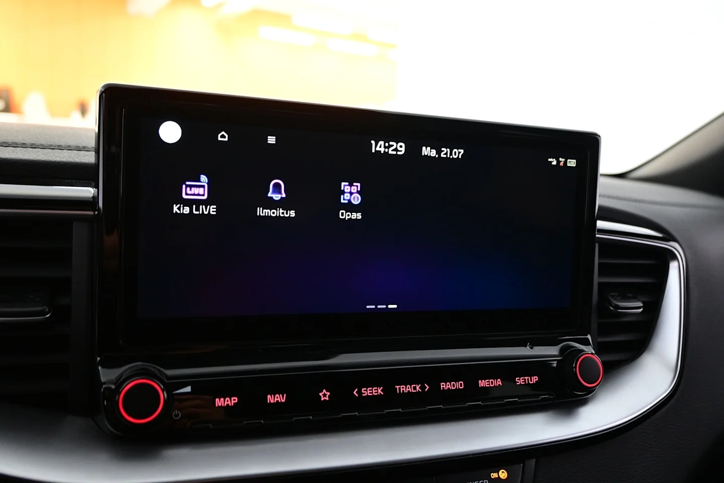 Car Image - 1afBniKKkVOUEPQ3G2tUGa