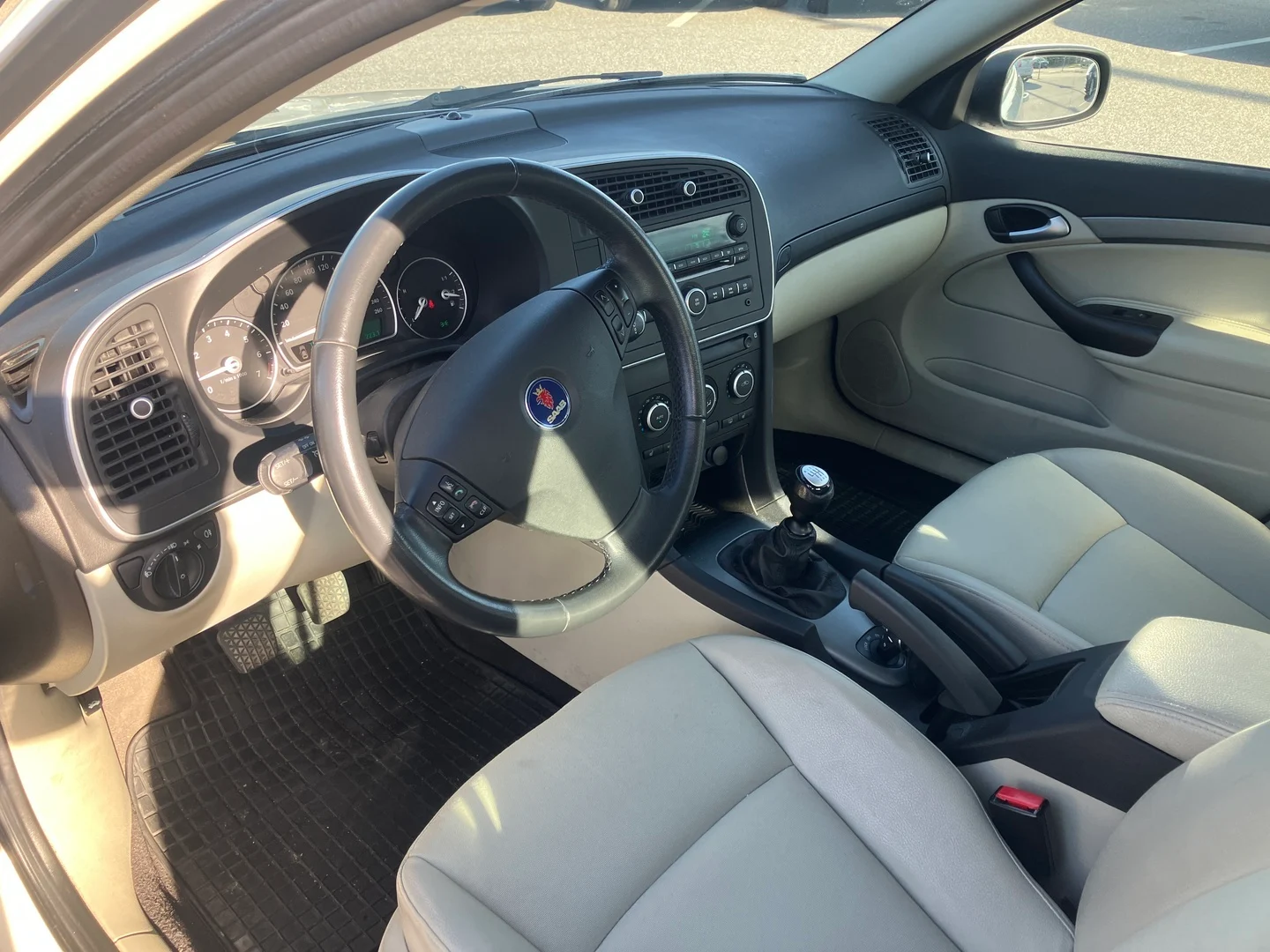 Car Image - 2FLVW4e7F9Gwuu1OTGmmR4