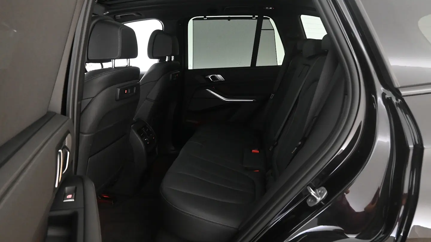 Car Image - 3ijuNtmxH71LSw5yiGF2UD