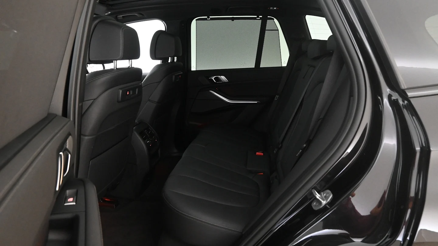 Car Image - 3ijuNtmxH71LSw5yiGF2UD