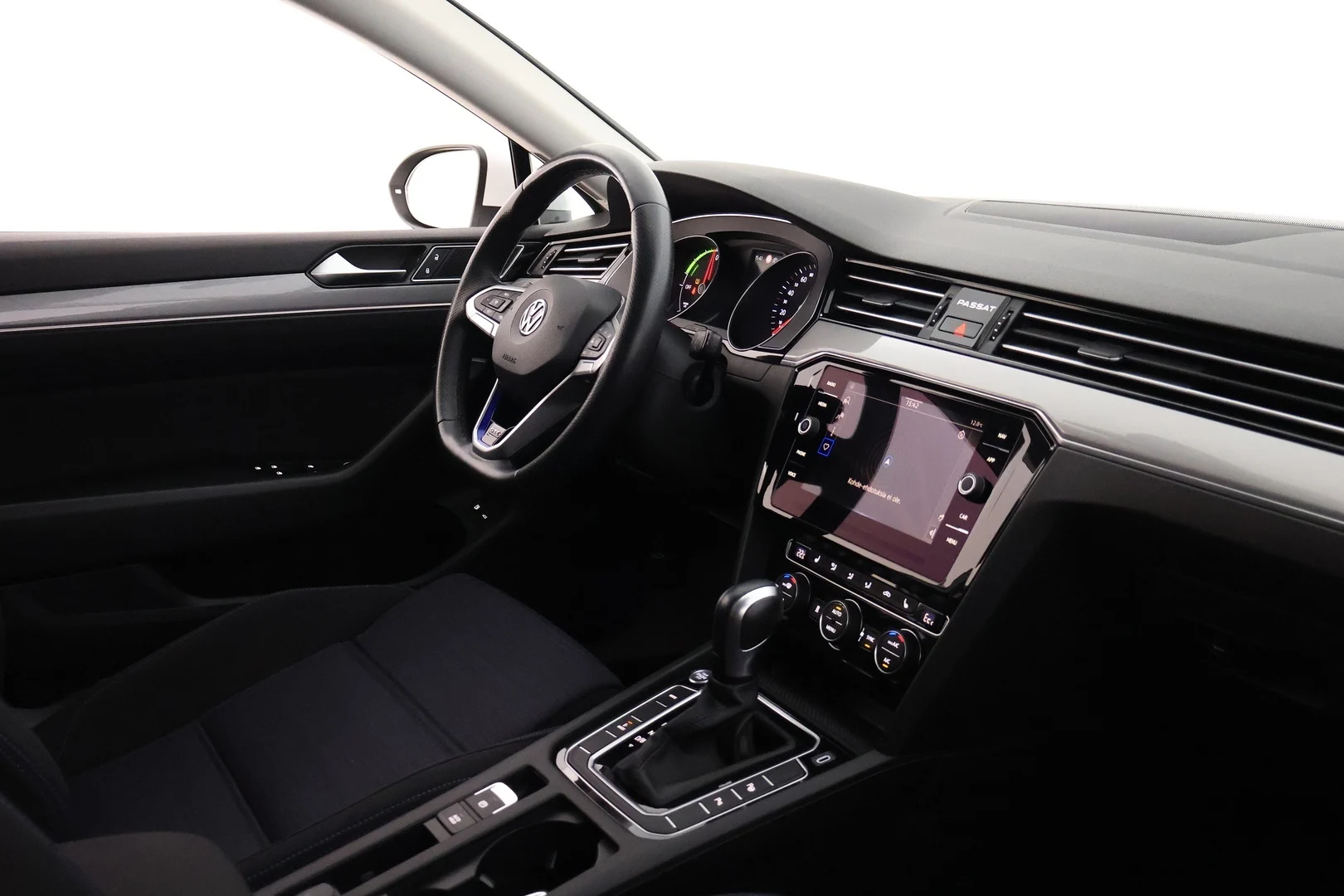 Car Image - 7lwR3zyZD5kVhVS2swjn7N