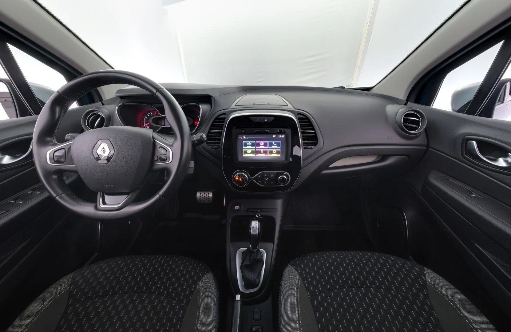 Car Image - 4qmMdd6M4VZymeqTog04Nv