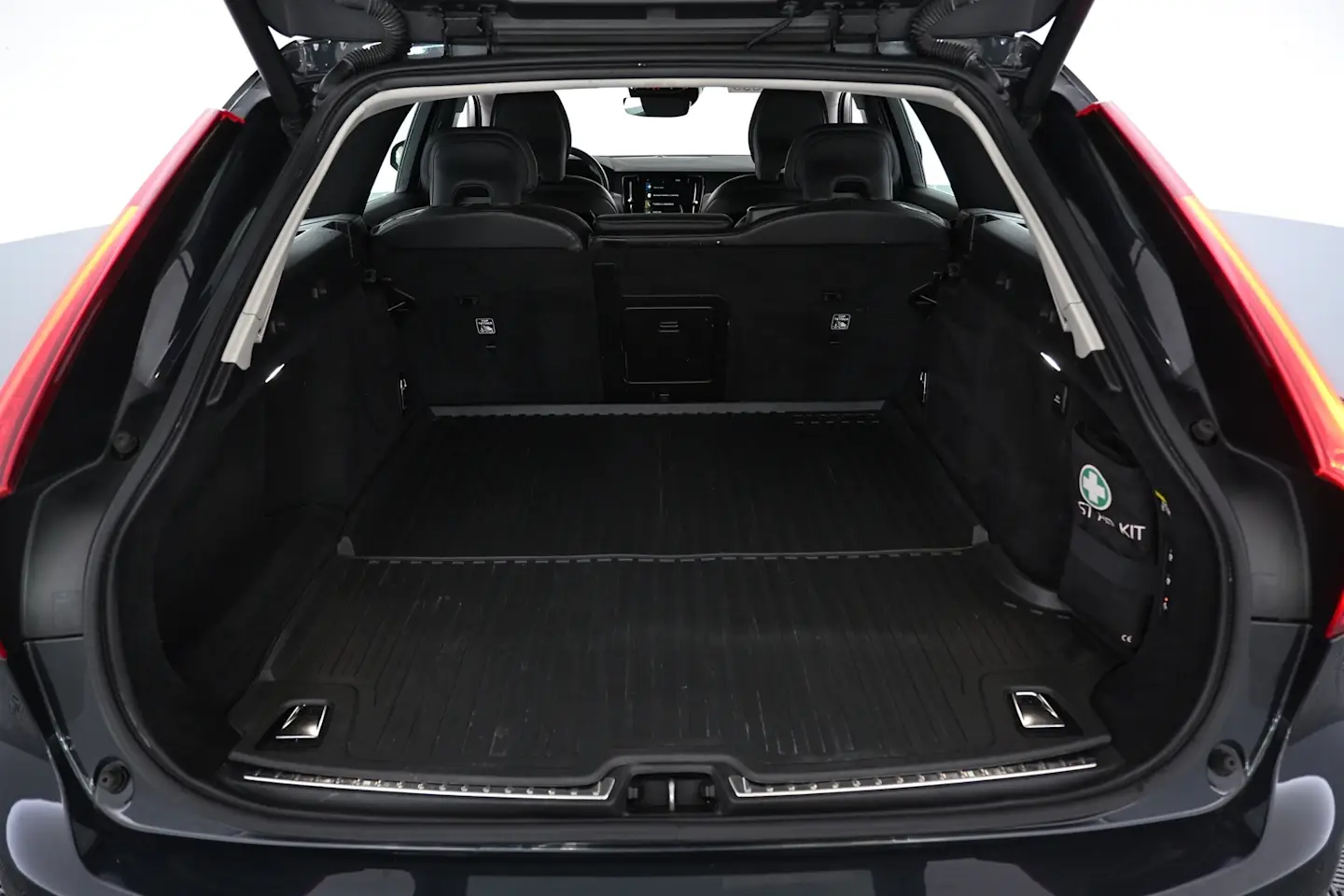 Car Image - L820pPvGrbNSfLDJ7YmVR