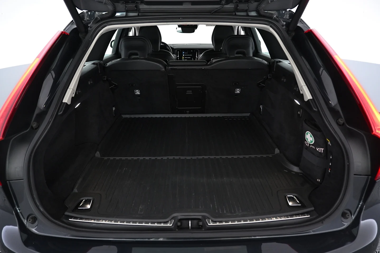 Car Image - L820pPvGrbNSfLDJ7YmVR