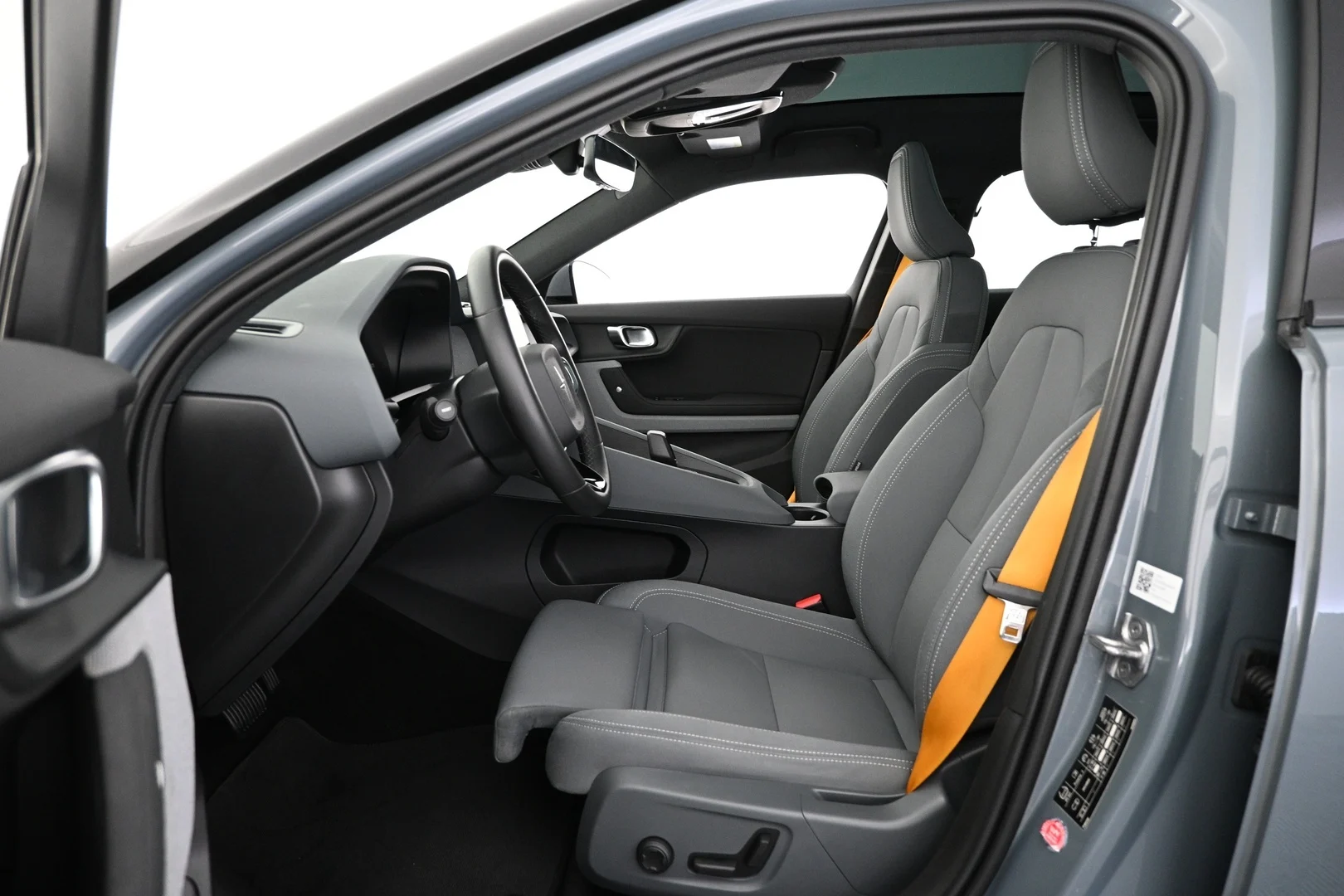 Car Image - IOUalGuZ8Gi34EUyOWxGq