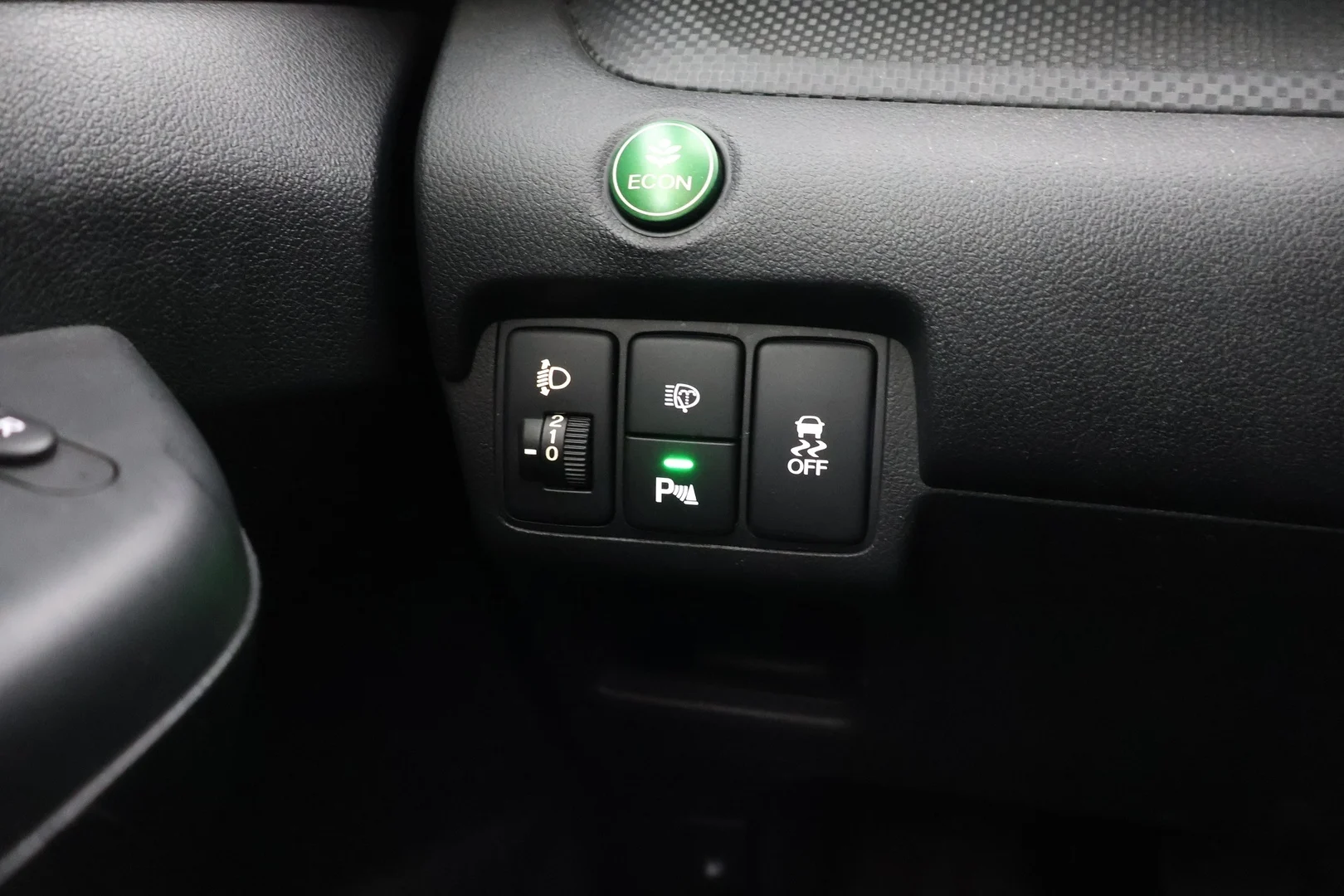 Car Image - nMoSDlS1Oppl8AF4fErnb