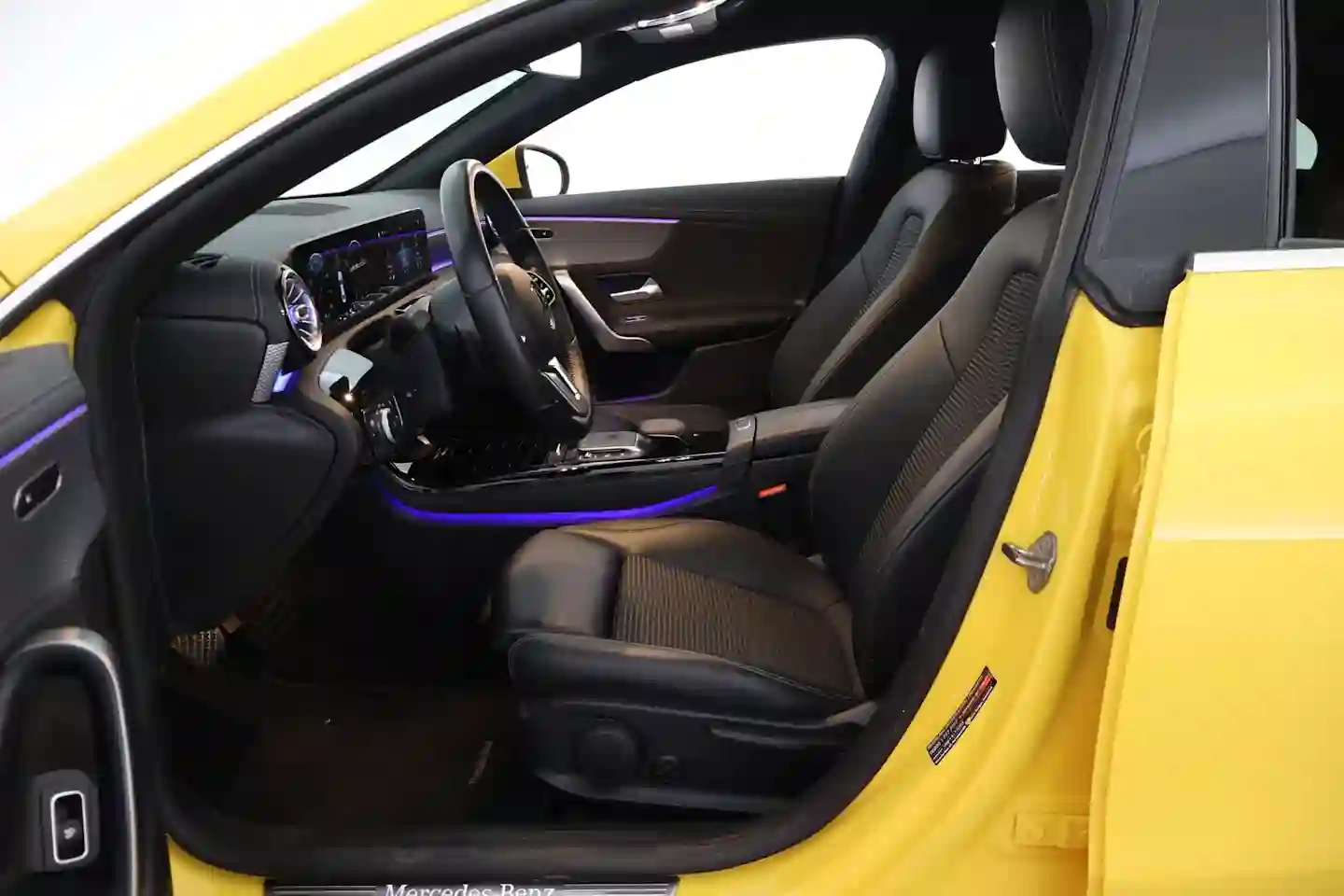 Car Image - 5d8V1sNlqx2HomBnT1xPdm