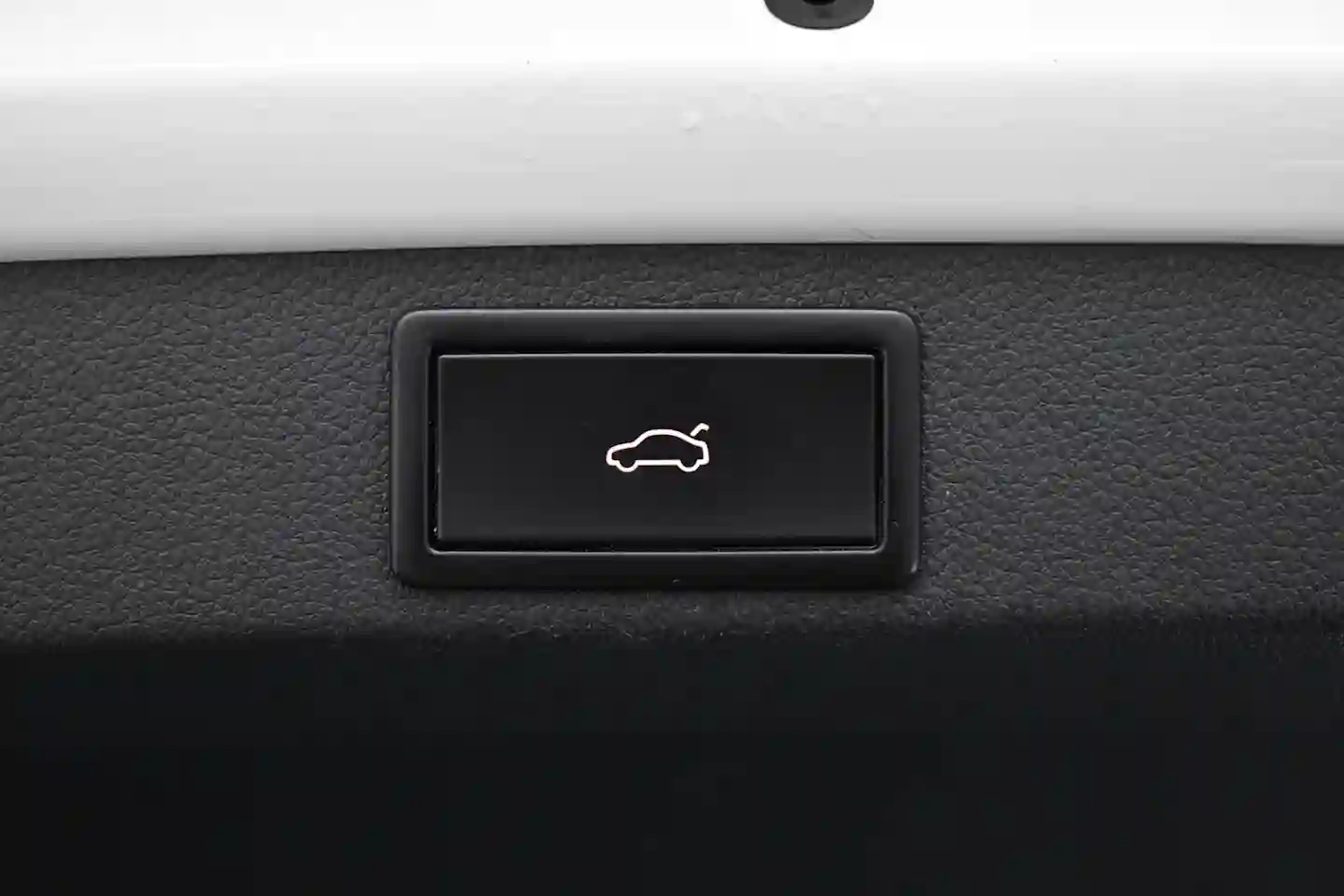 Car Image - 4bSYFC2lZryTqzlsXDJOZC