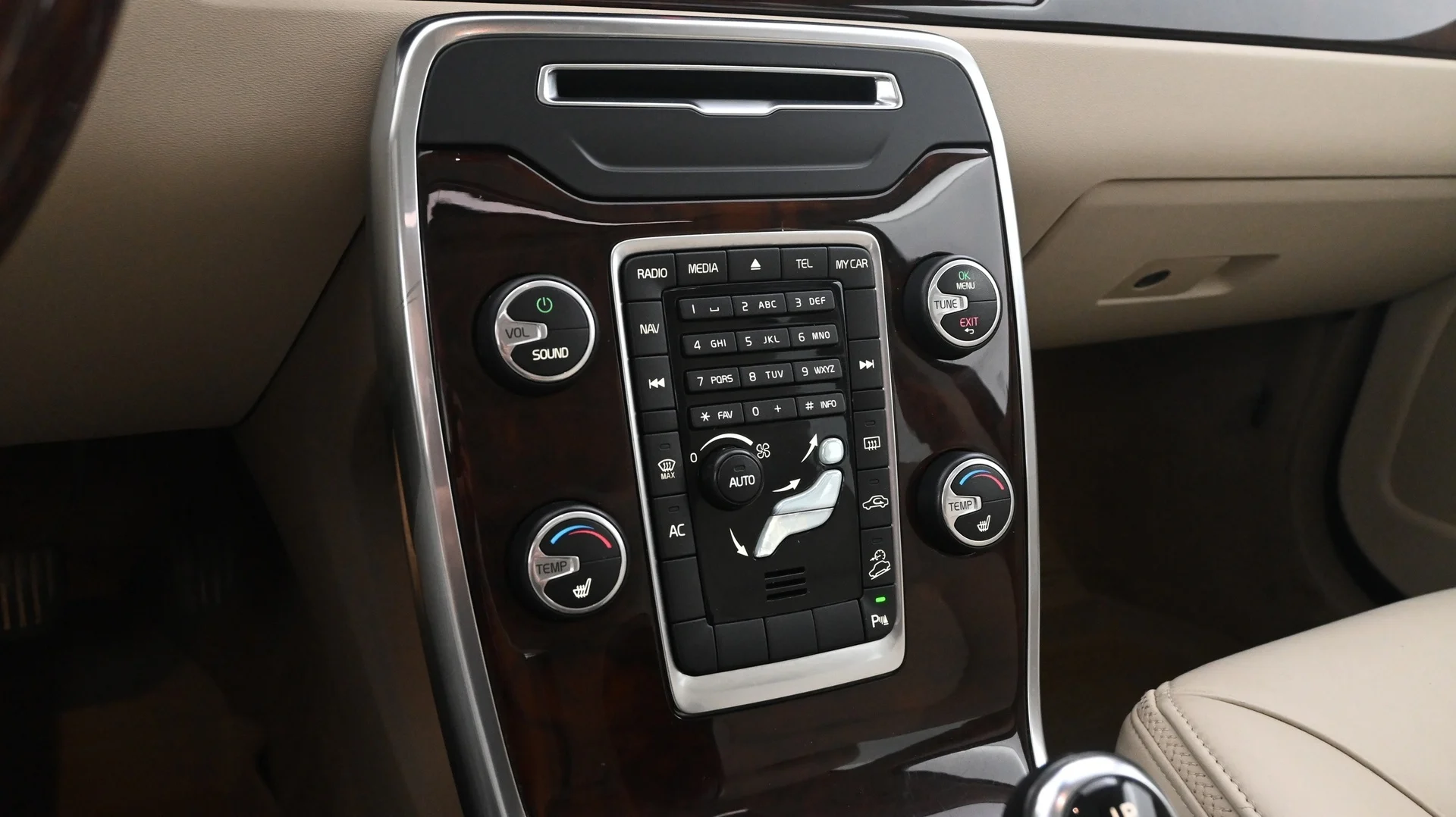 Car Image - 4c9DYHGCBFDJ7GcaUwdlZr