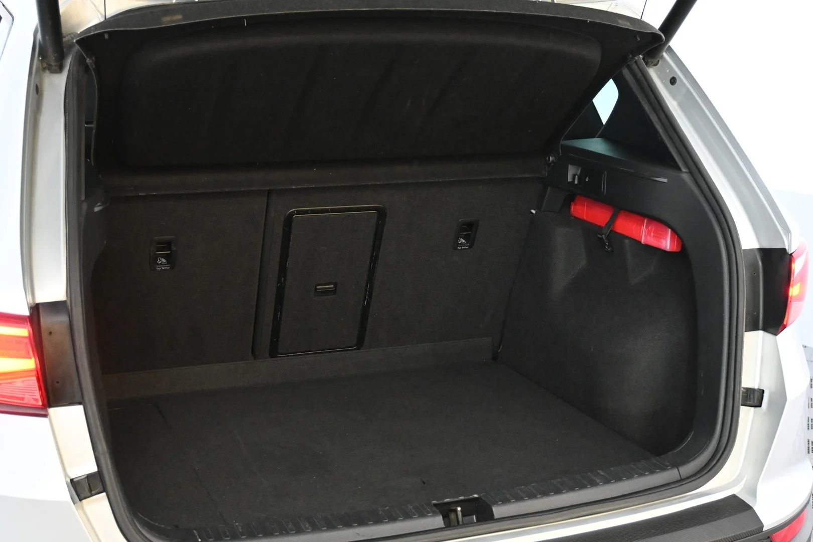 Car Image - 3DVq4ZGbU3qnrW7RRrQxsx