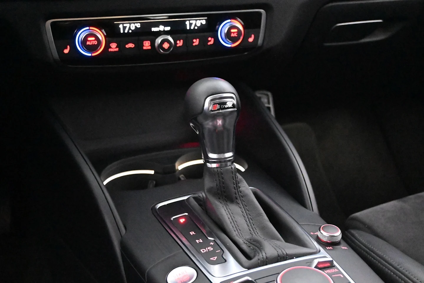 Car Image - 10rcwYM9ehp8zBTL3l7nOE