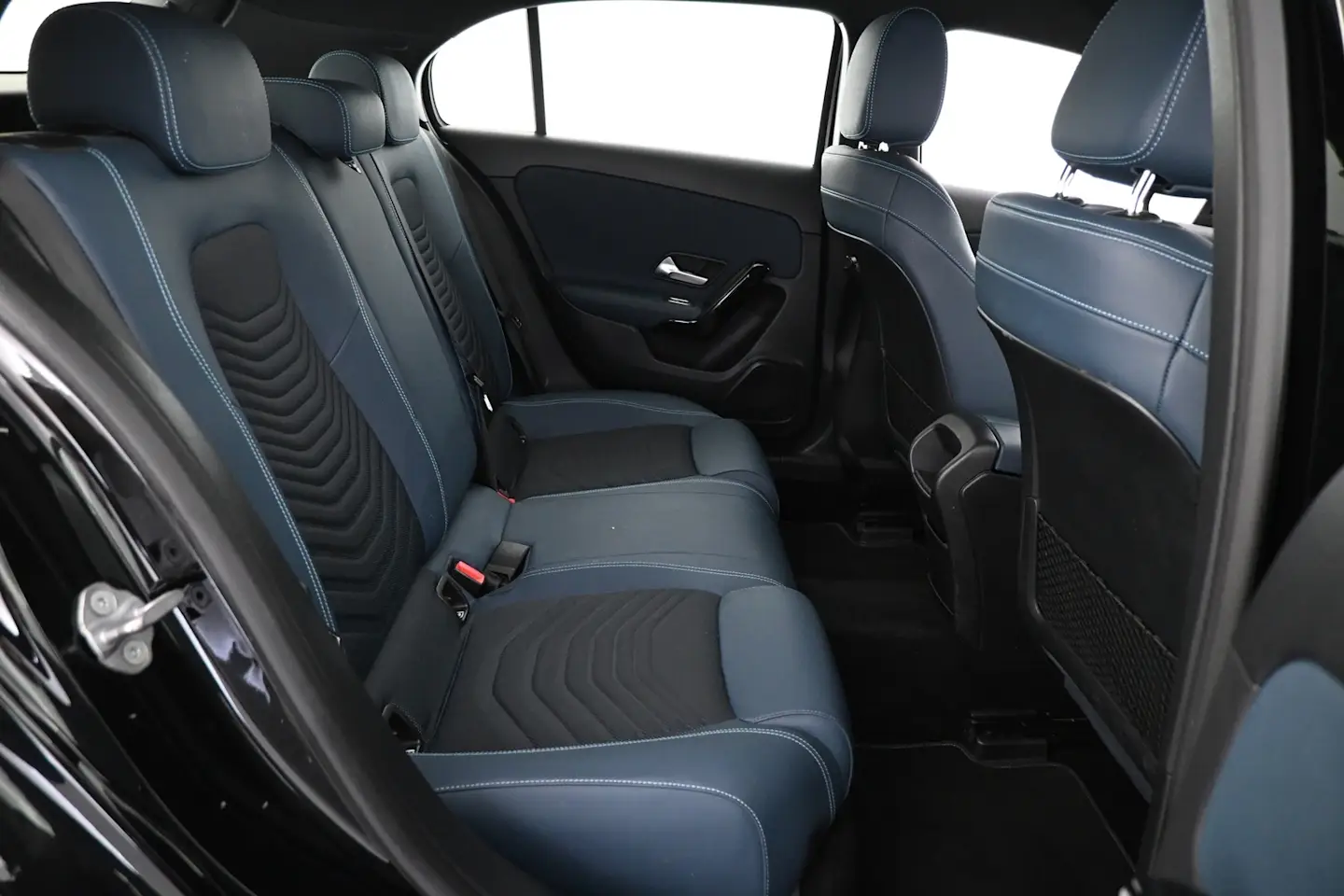 Car Image - 7kQ6sRZgyxc912GAxoEeWC