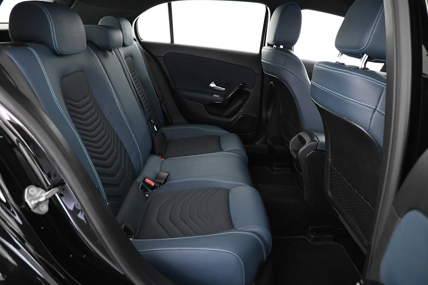Car Image - 7kQ6sRZgyxc912GAxoEeWC