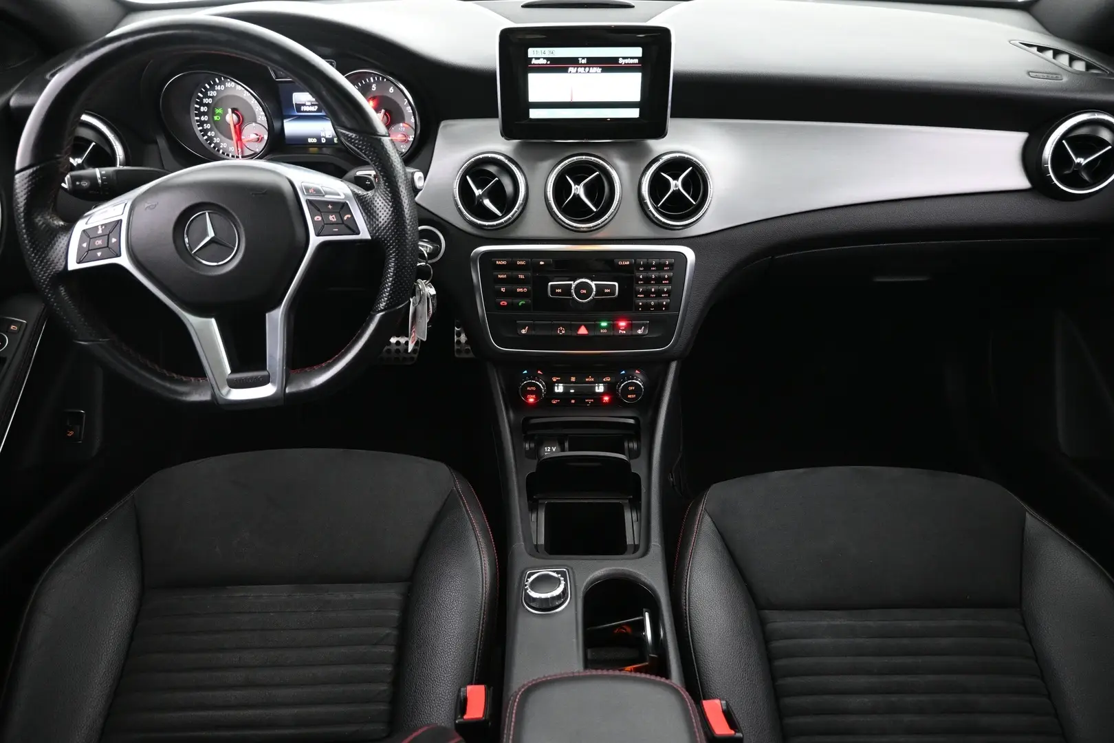 Car Image - 2SwKqRcRaUFfAt1ioTcqmF
