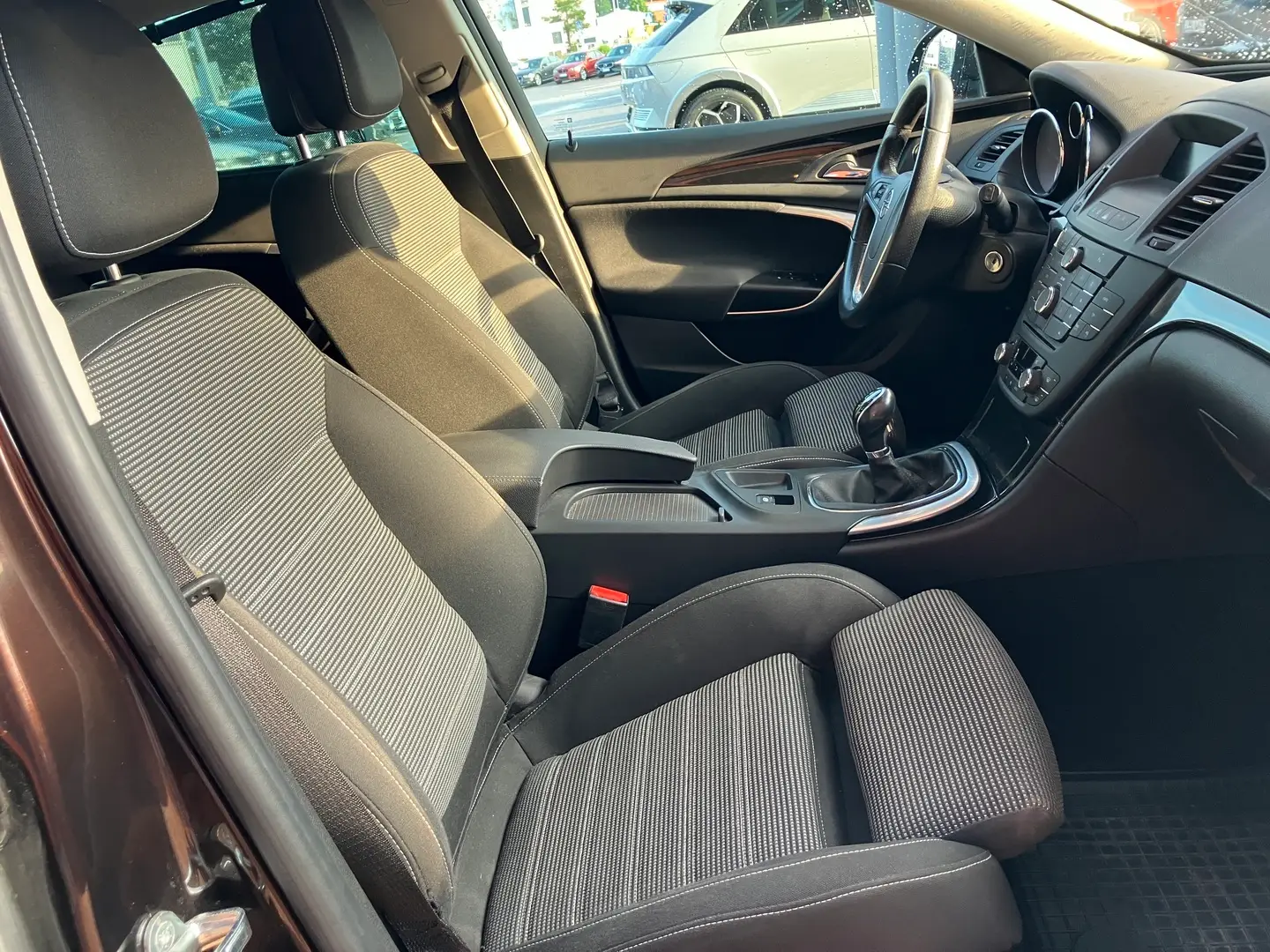 Car Image - 7M30uz5VMaQwCUXyxviDm8