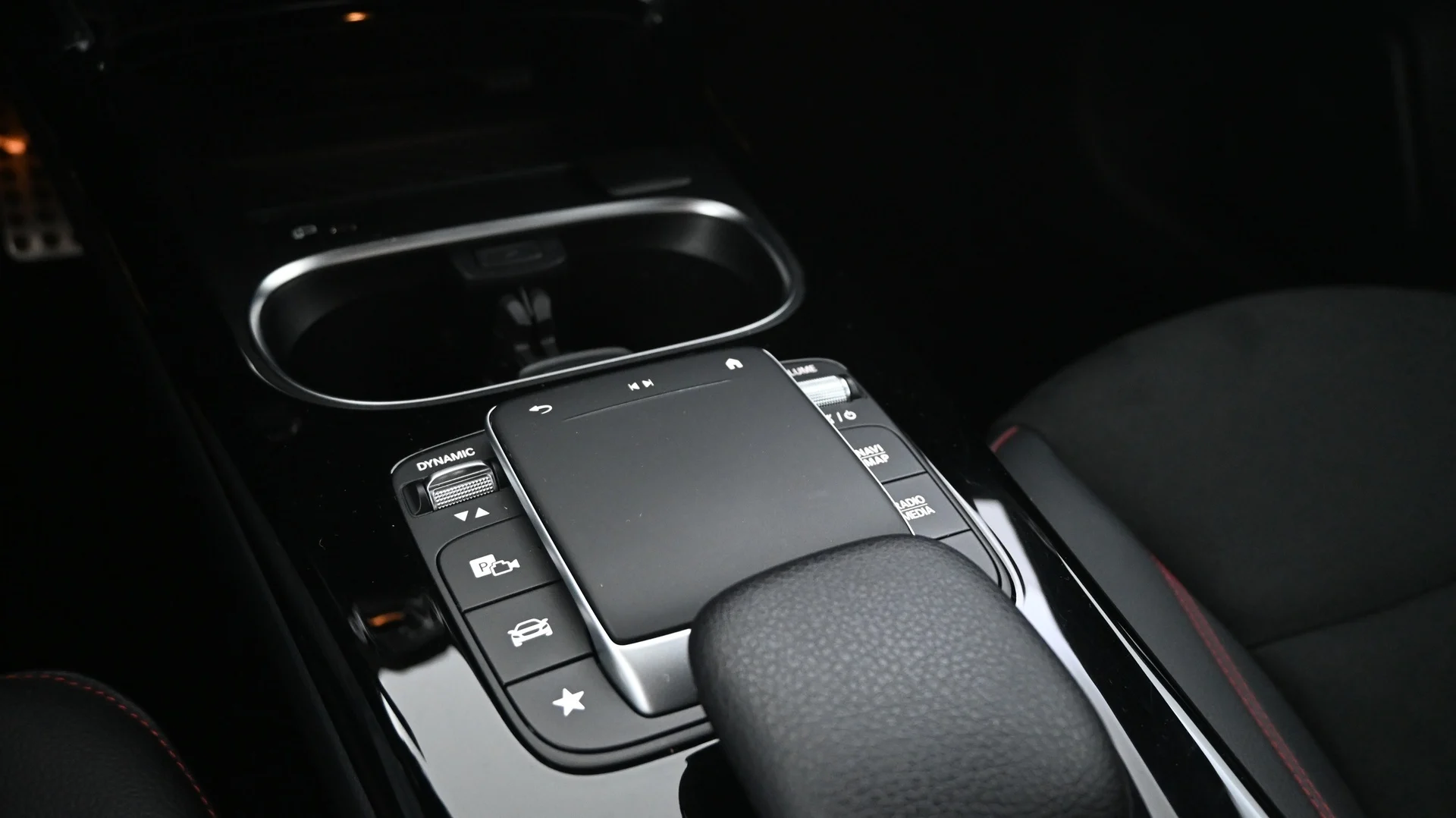 Car Image - 2qNhdVDHisxKIOsMxtukJF