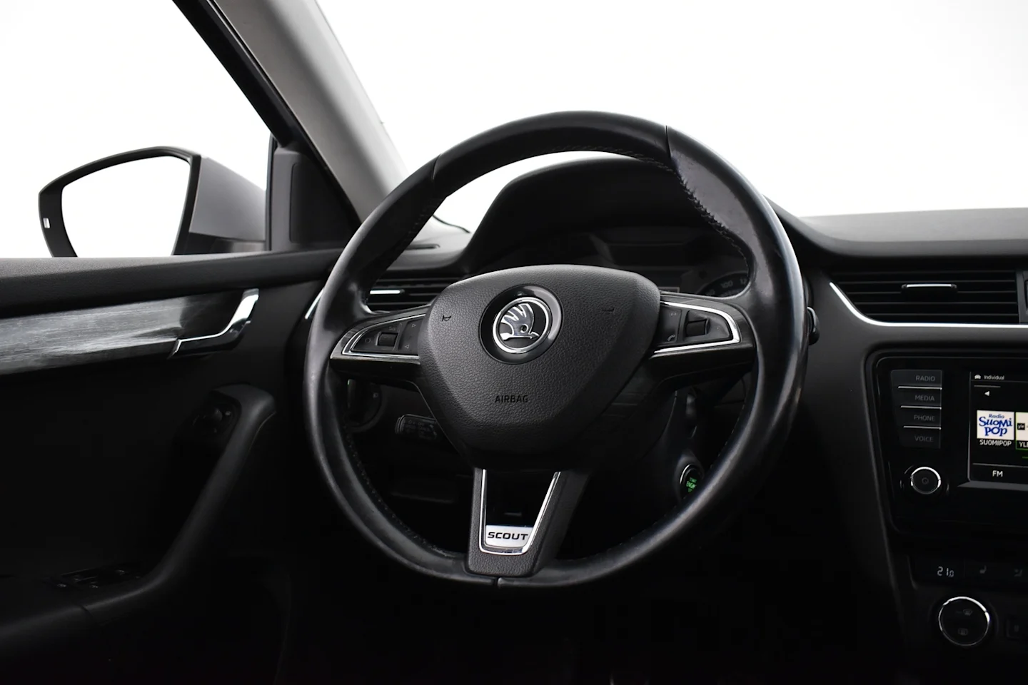 Car Image - 1nAtLMHwYULuf4UWOlViTM