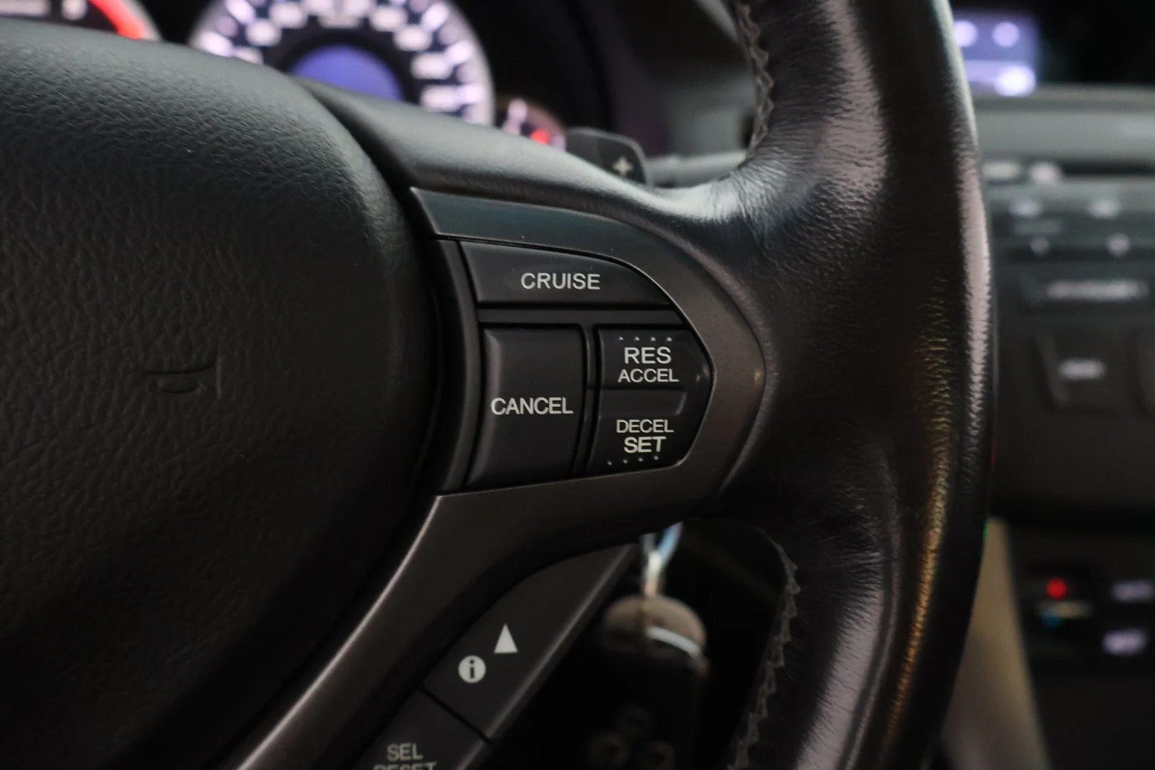 Car Image - 7m8C27Z6jibhzcOpkvnad9