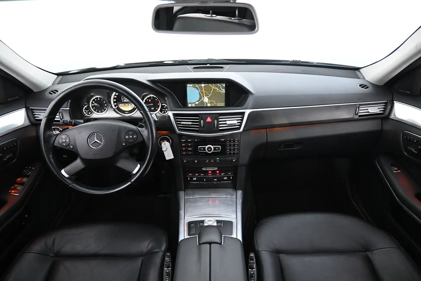 Car Image - 5IuRWNUAFzooUEJNFG24IR