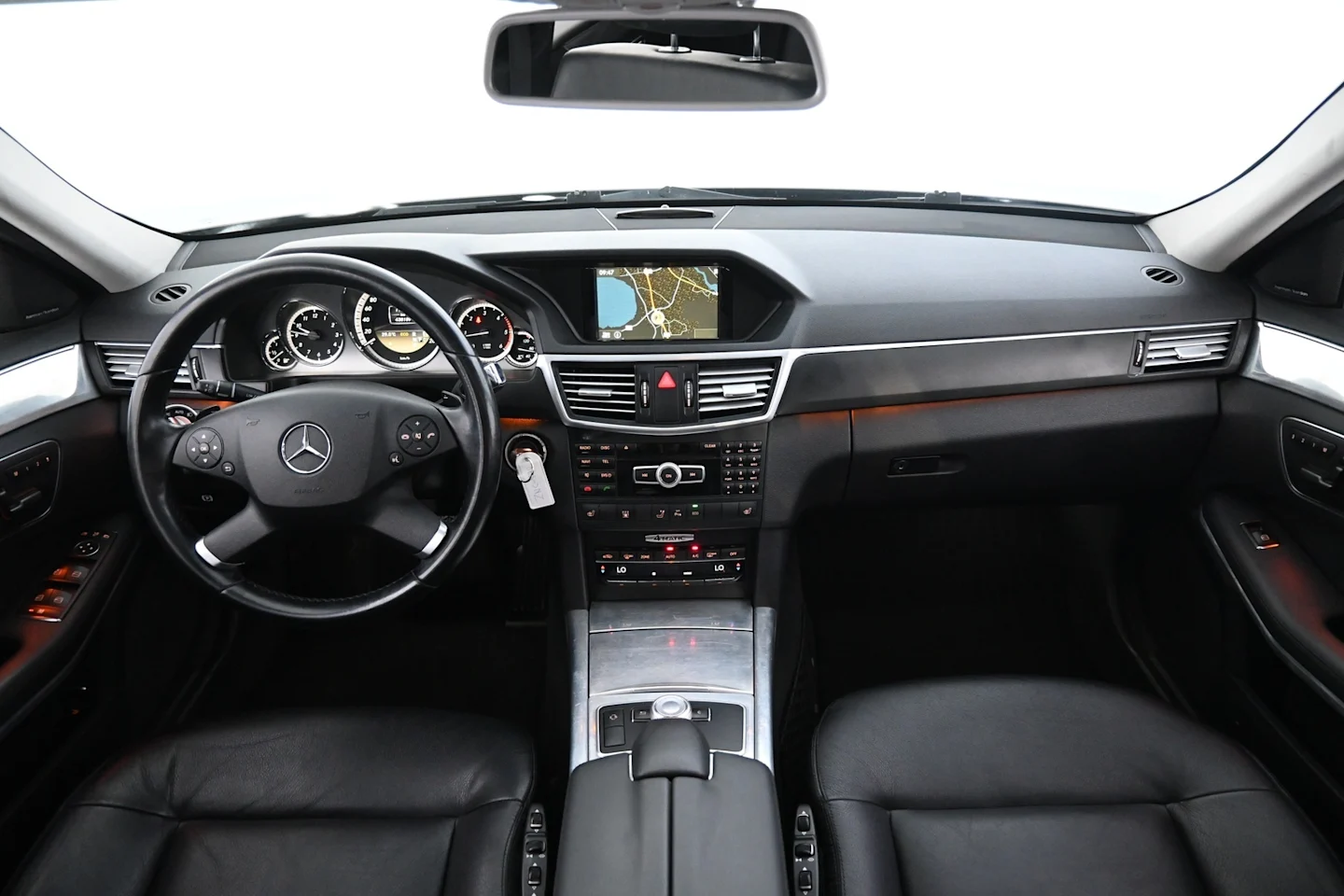 Car Image - 5IuRWNUAFzooUEJNFG24IR