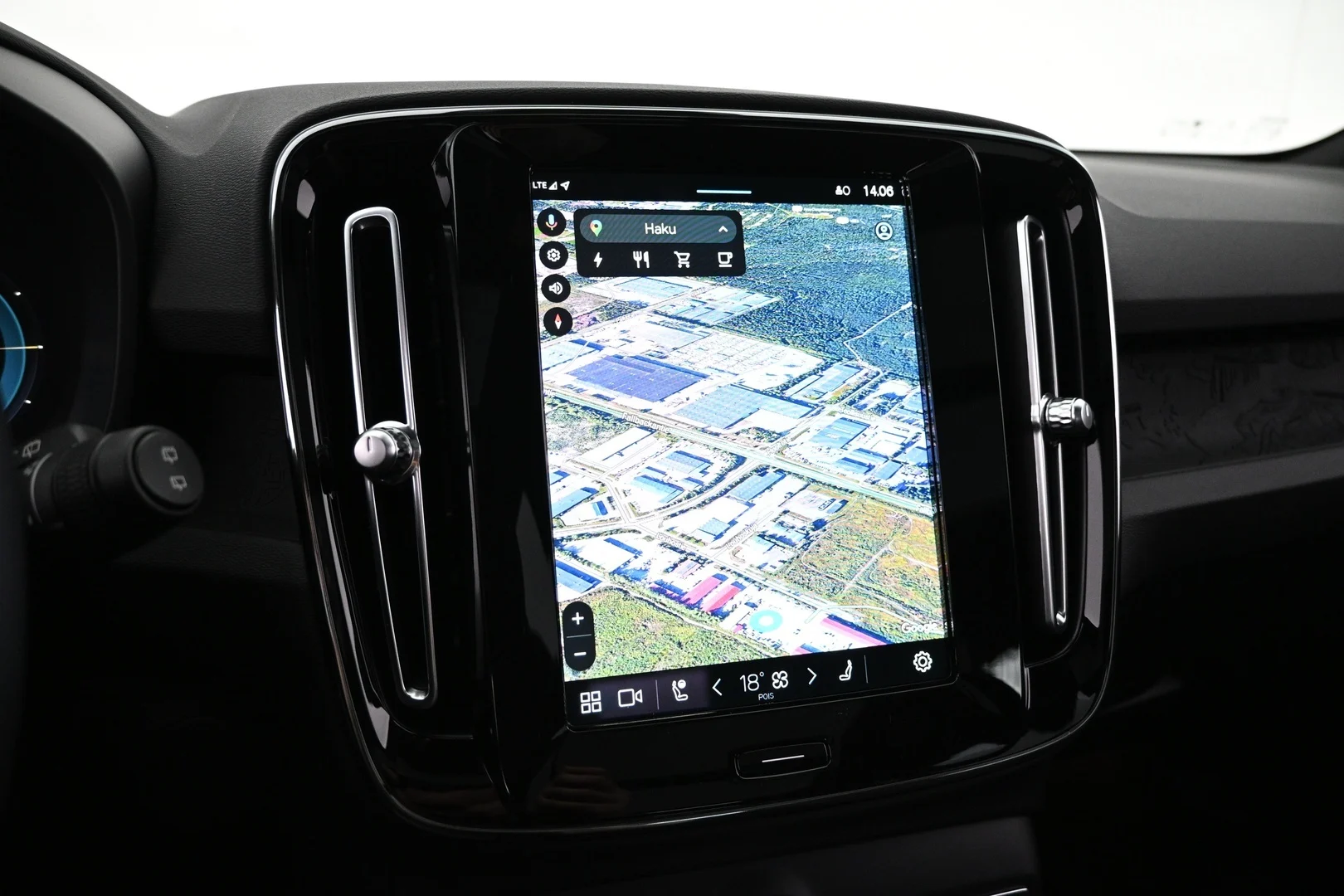 Car Image - 1EUUhR1AE5LXh9rfAp4aq6
