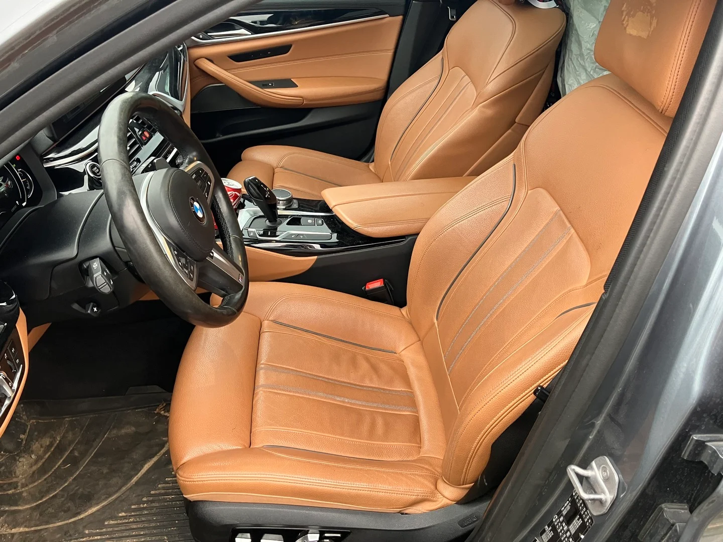 Car Image - 4kGiENkMgYH4vhoLgQuUmg