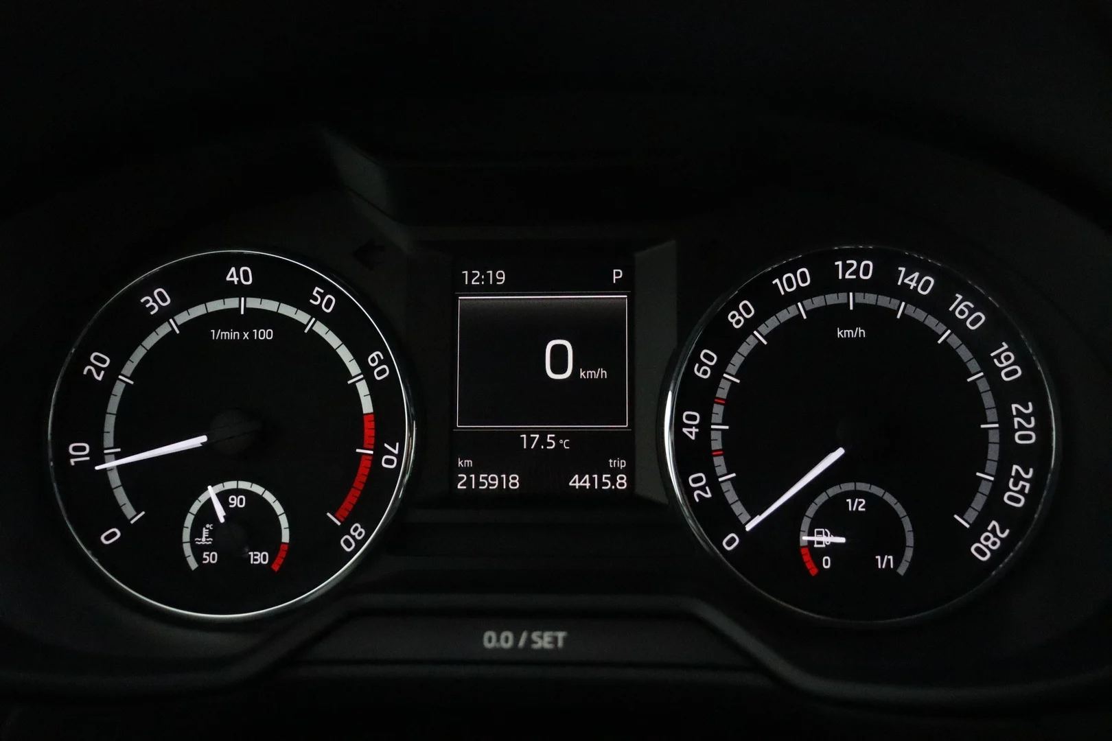 Car Image - 6OA9XdqLFa3XfooIkri4OM