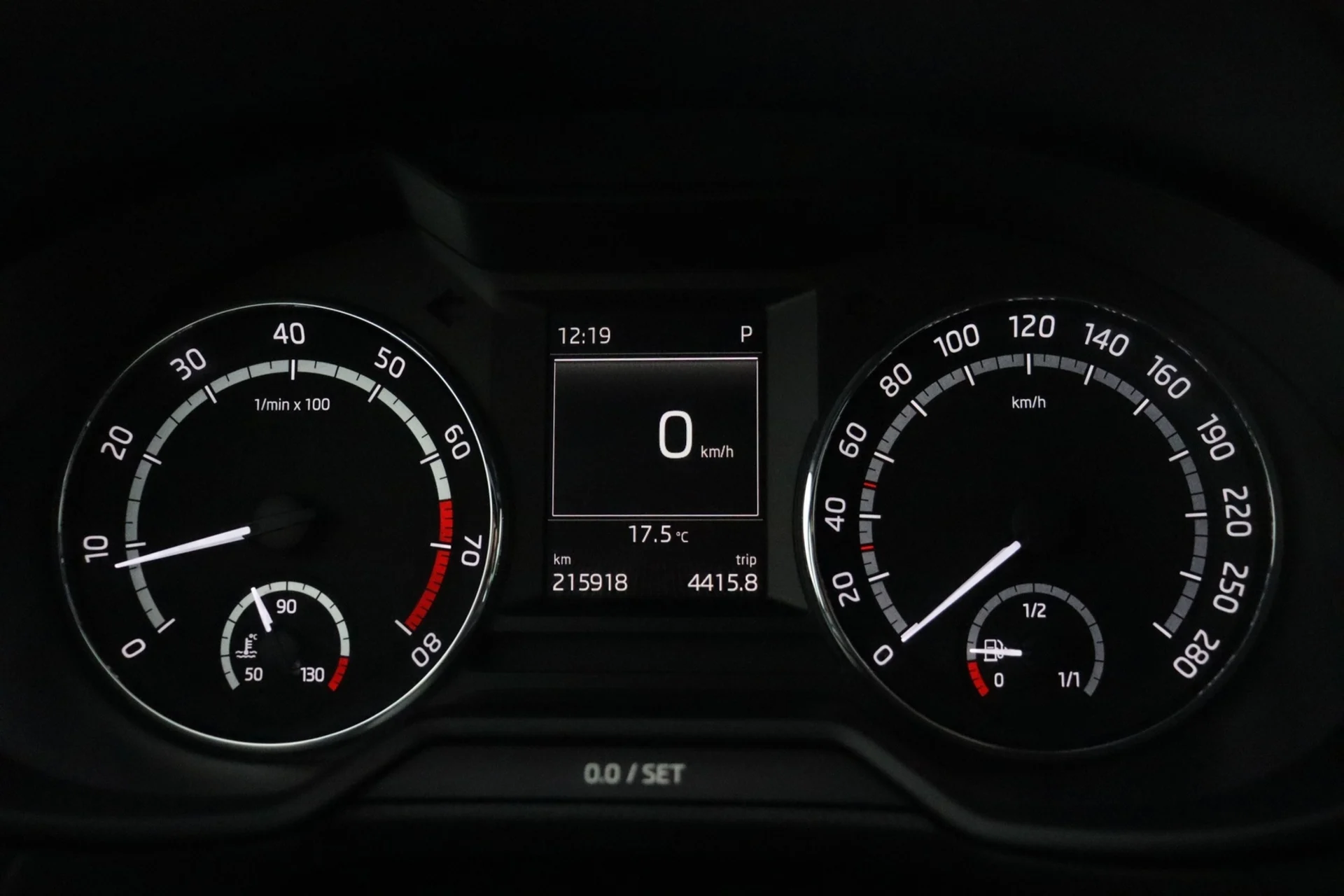 Car Image - 6OA9XdqLFa3XfooIkri4OM