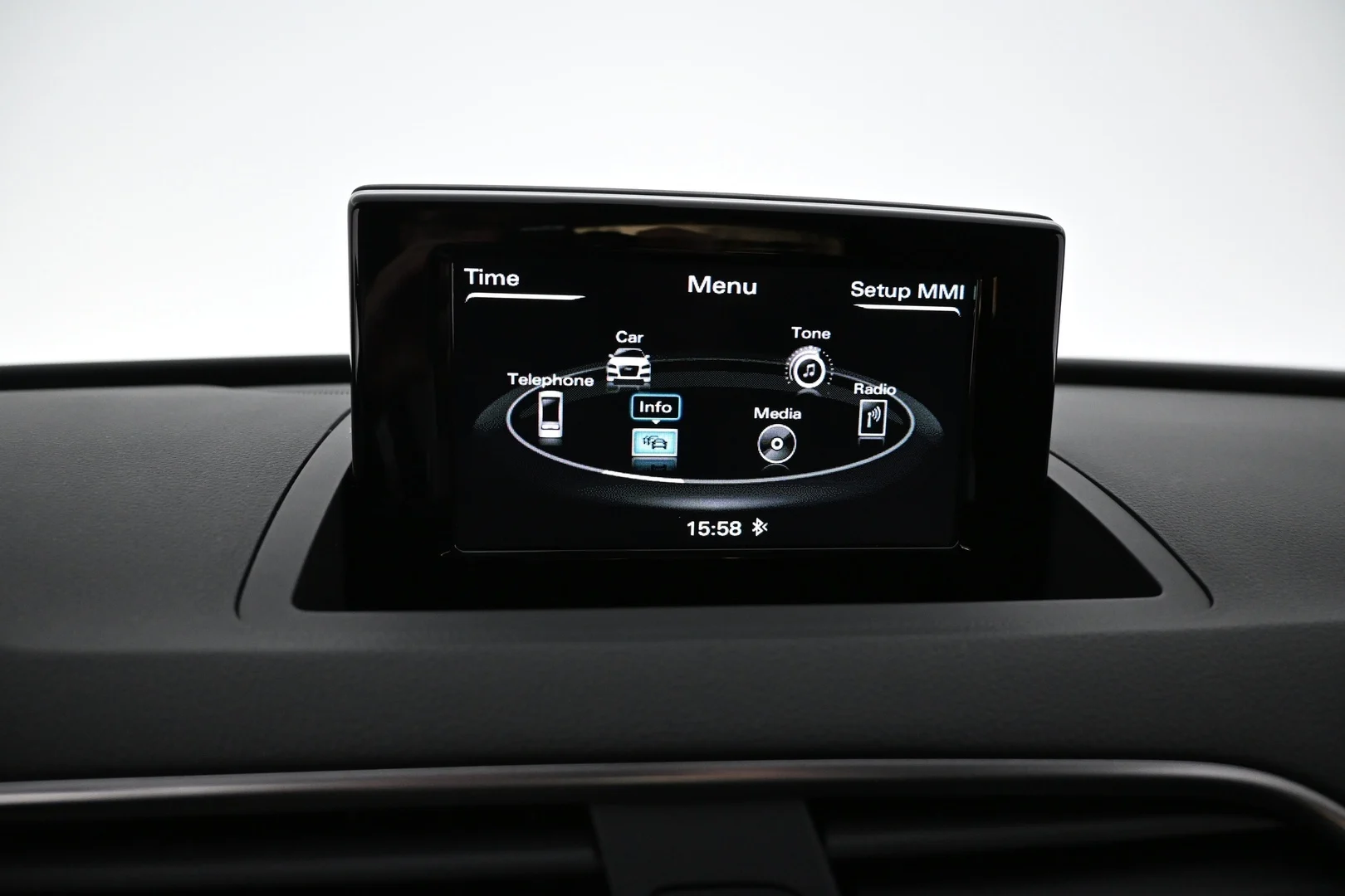 Car Image - 742MCYjj5w4aFsiSyAbi0t