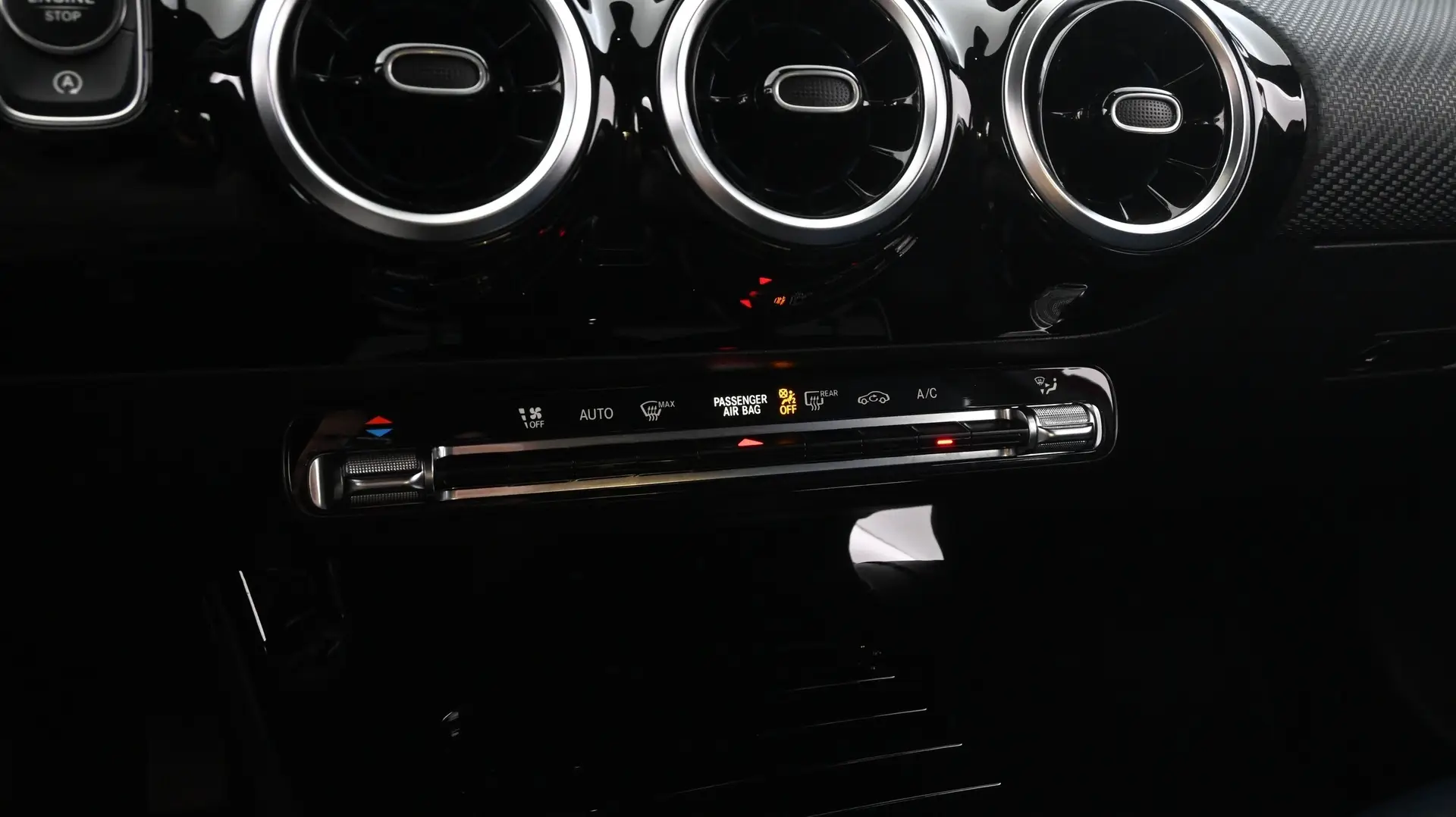 Car Image - Thh5x9bcHRydg9B7Ab7V8