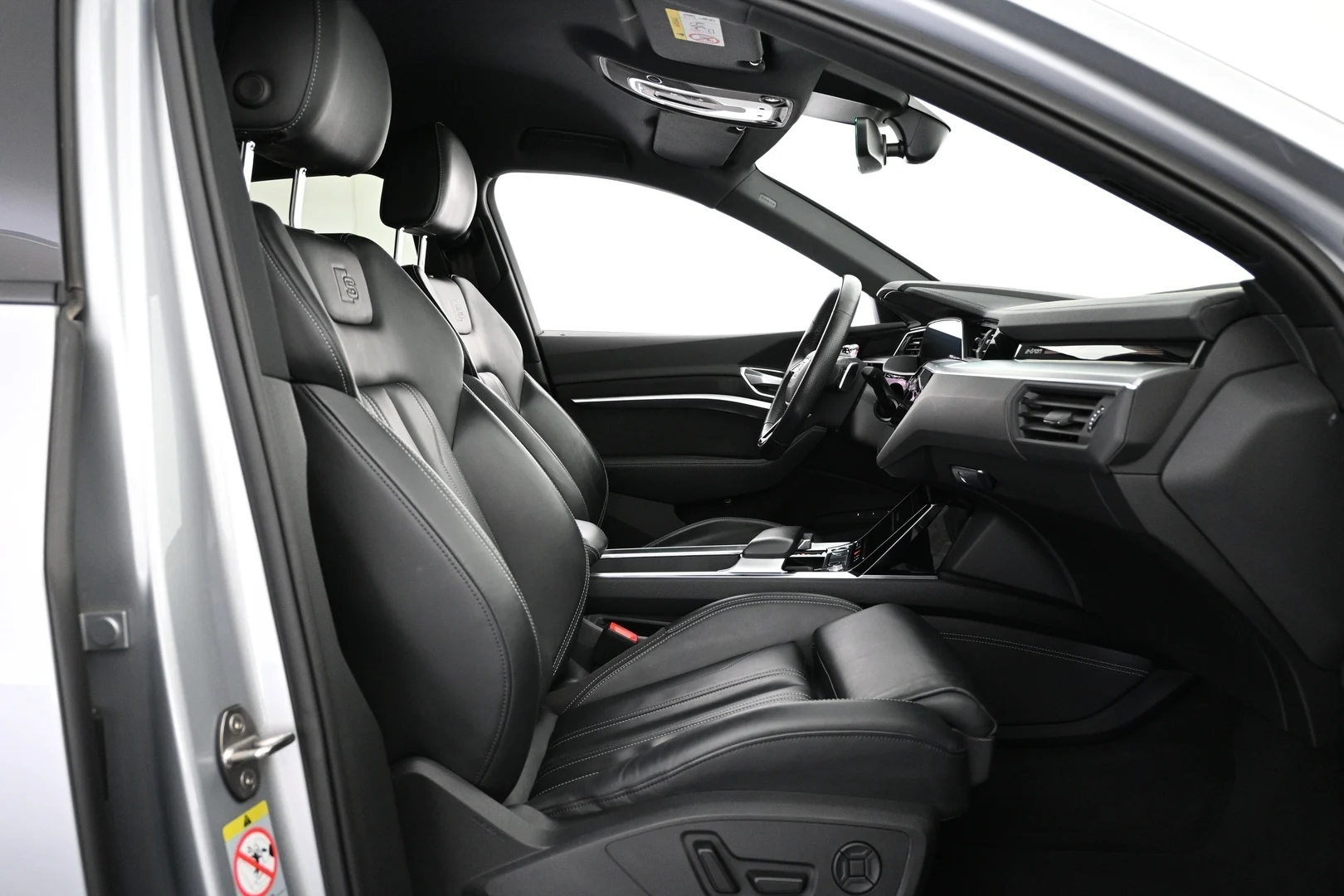 Car Image - 4krgcFVEYlxDmwvLHi7mva