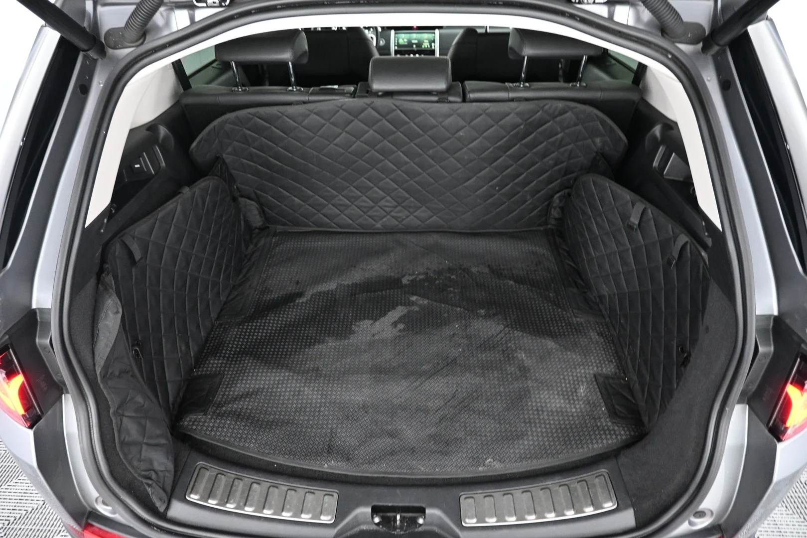 Car Image - 4ltY2ivINJpuJLZjpMROD8