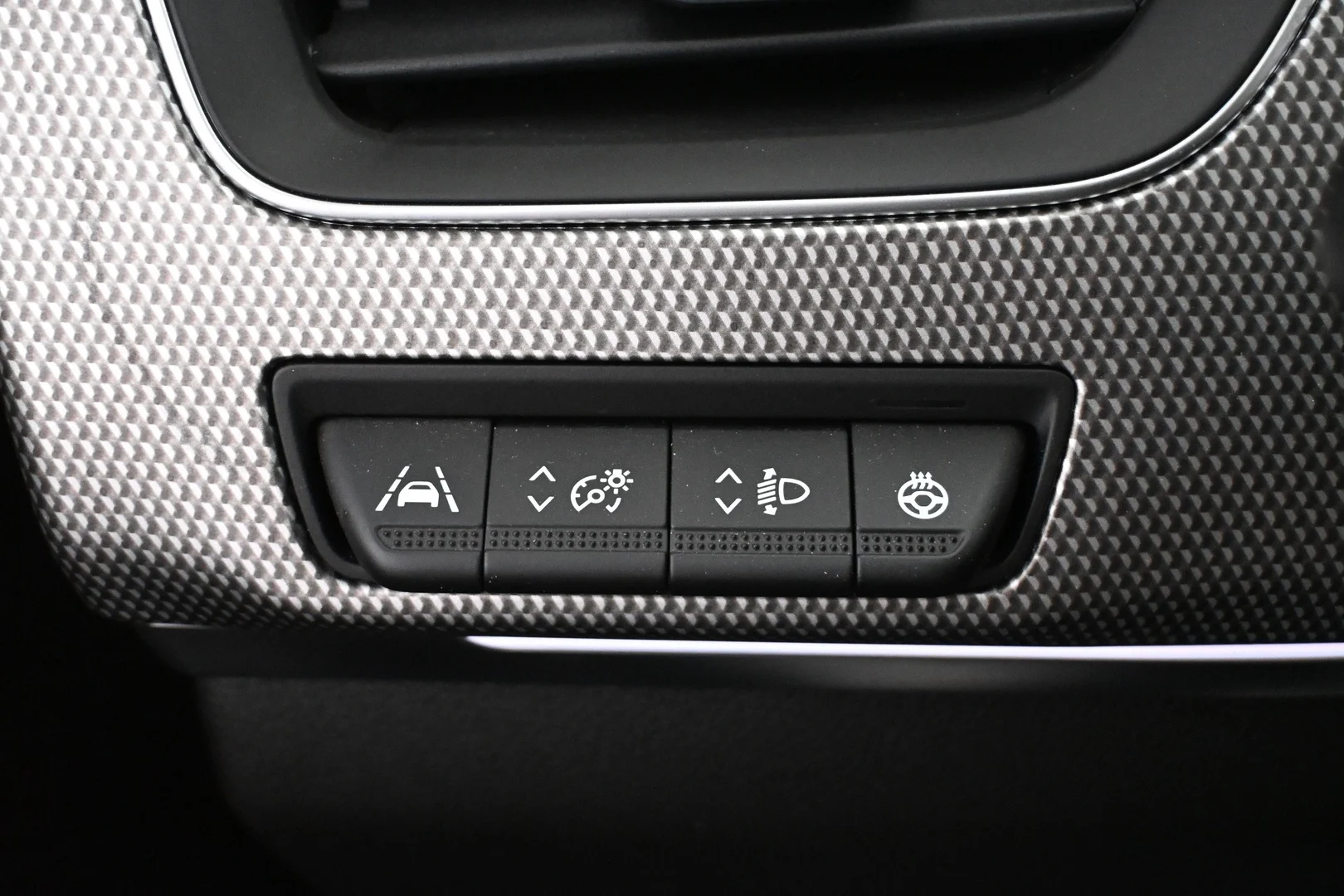 Car Image - 1OZEwdHlEE2Ruysop3hYdF