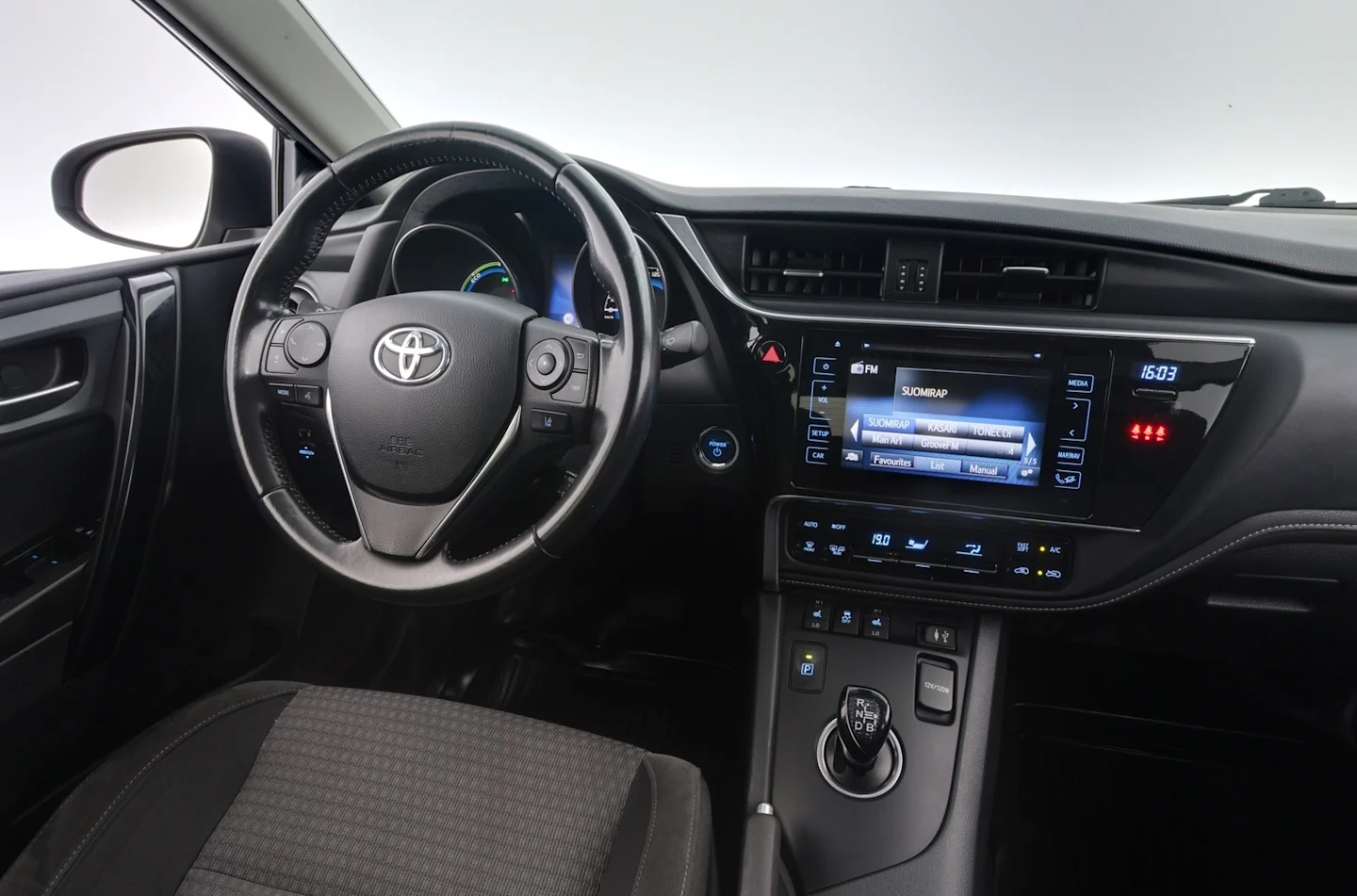 Car Image - 4gf8S9zB5w0QzuFN1njZpk