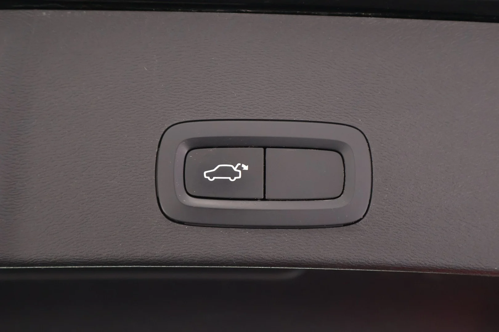 Car Image - 5XQbX6AyM9ZNFRsYMsFtPK