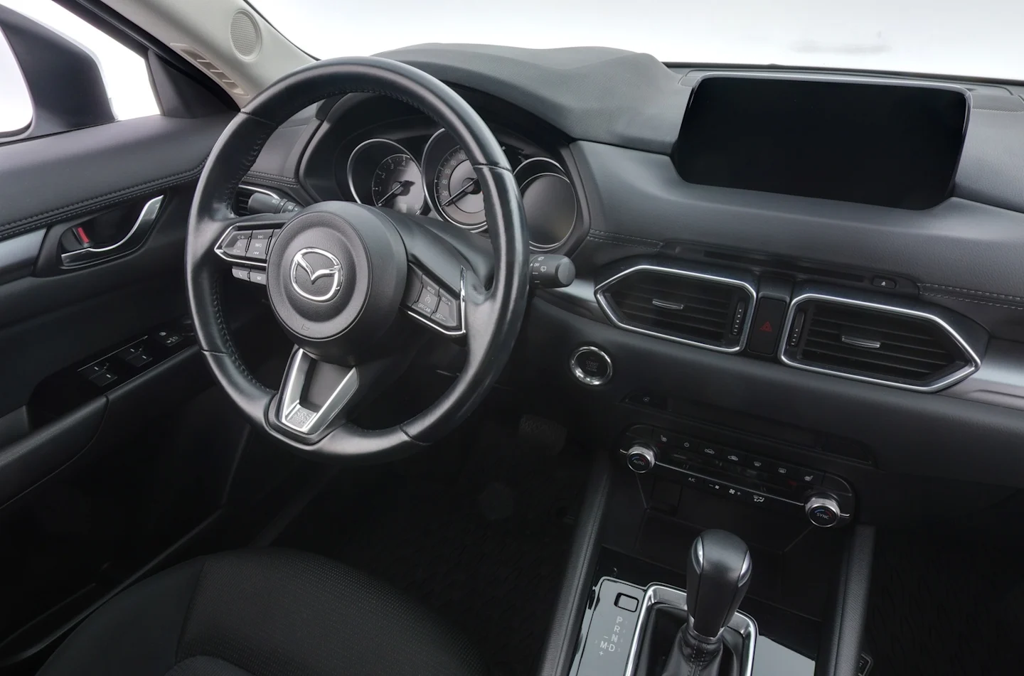 Car Image - 2UvPyFngpEQYrlTzjULitV