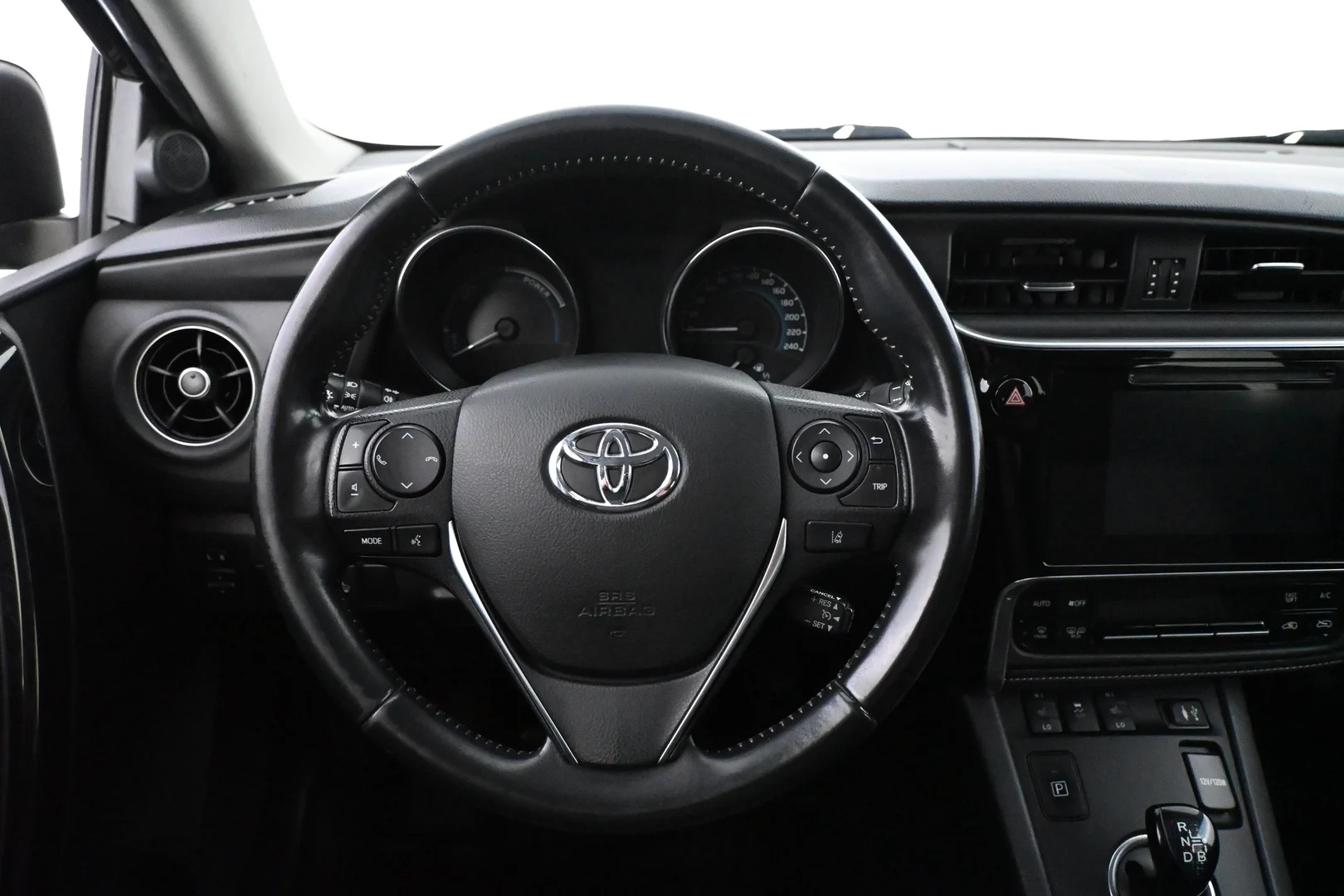 Car Image - 3cq6ZpxvJrBm2mXXrcDmdI