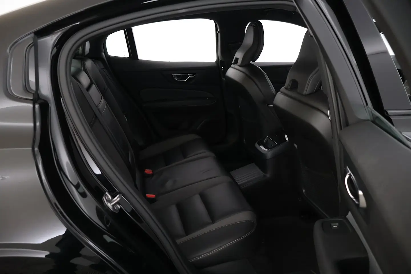 Car Image - 1olxgFvNTP6EKz5pyQxxSl