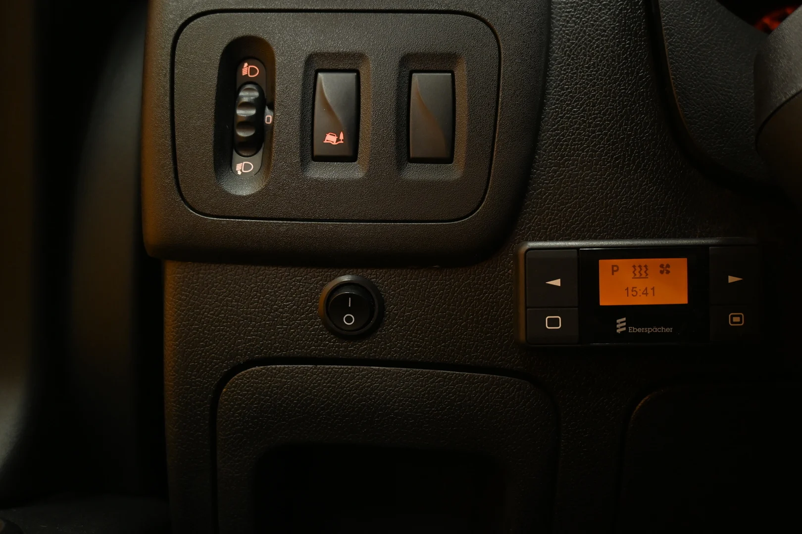 Car Image - mQ8f8MdNaah5FYE0iC8lx