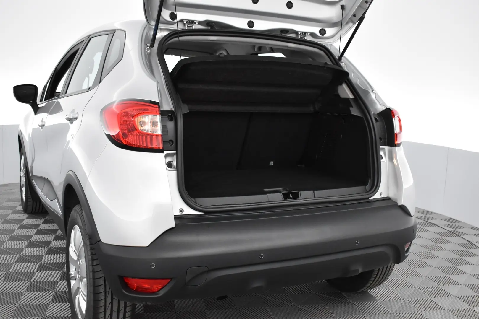 Car Image - 73Y7ifhH2ejDan2D6PGiZD