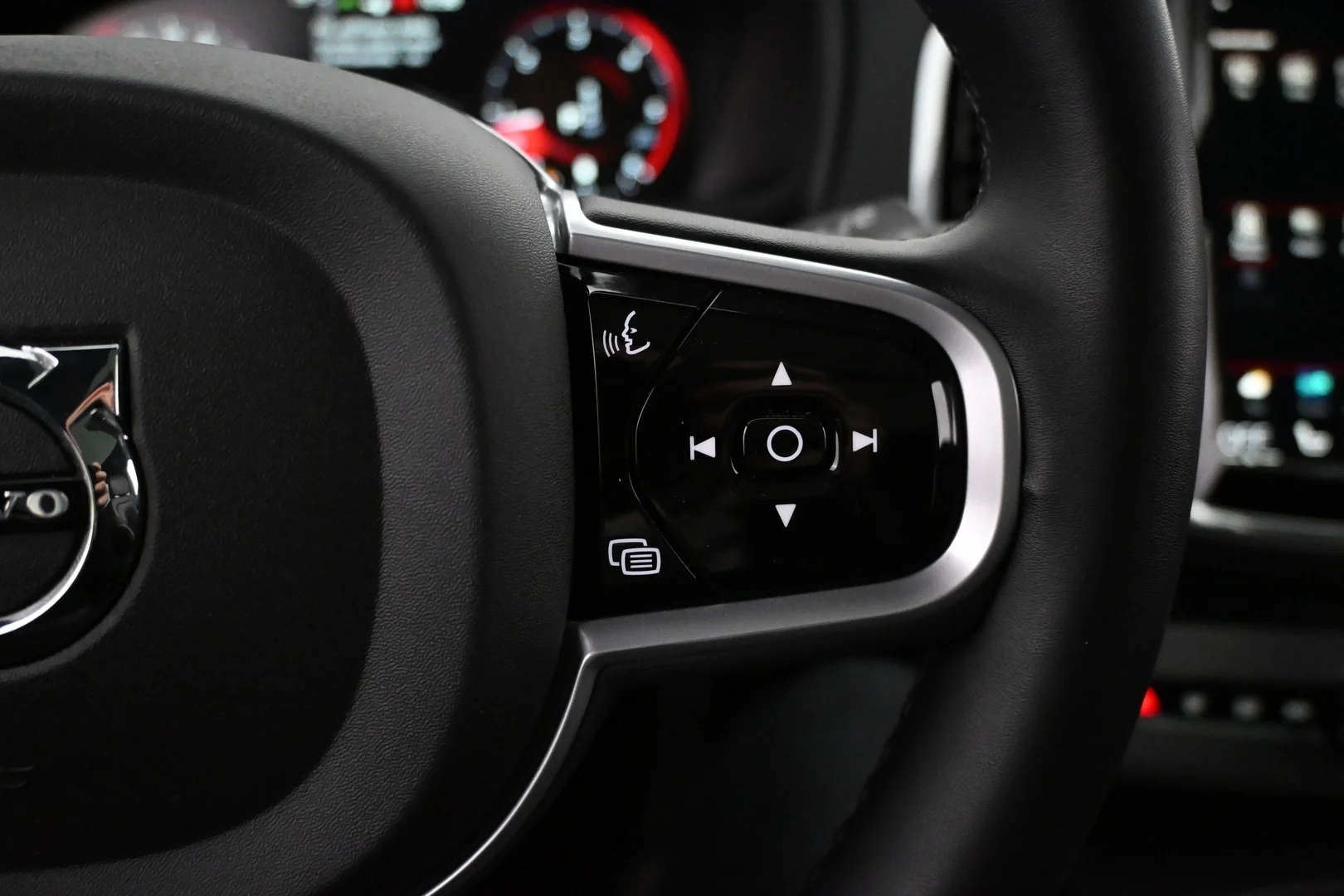 Car Image - 7B9VynScUTWYIRBb1A3TlI