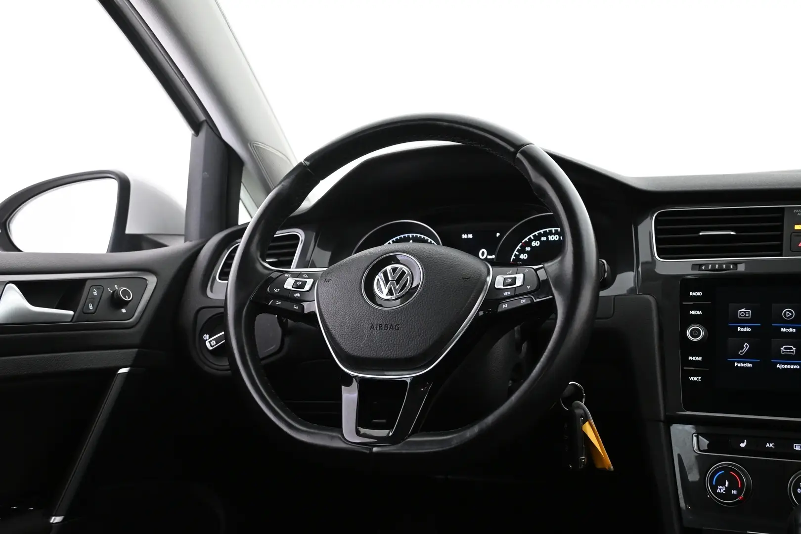 Car Image - 2DR7Ow70Xvn5tIHEfbgVDG