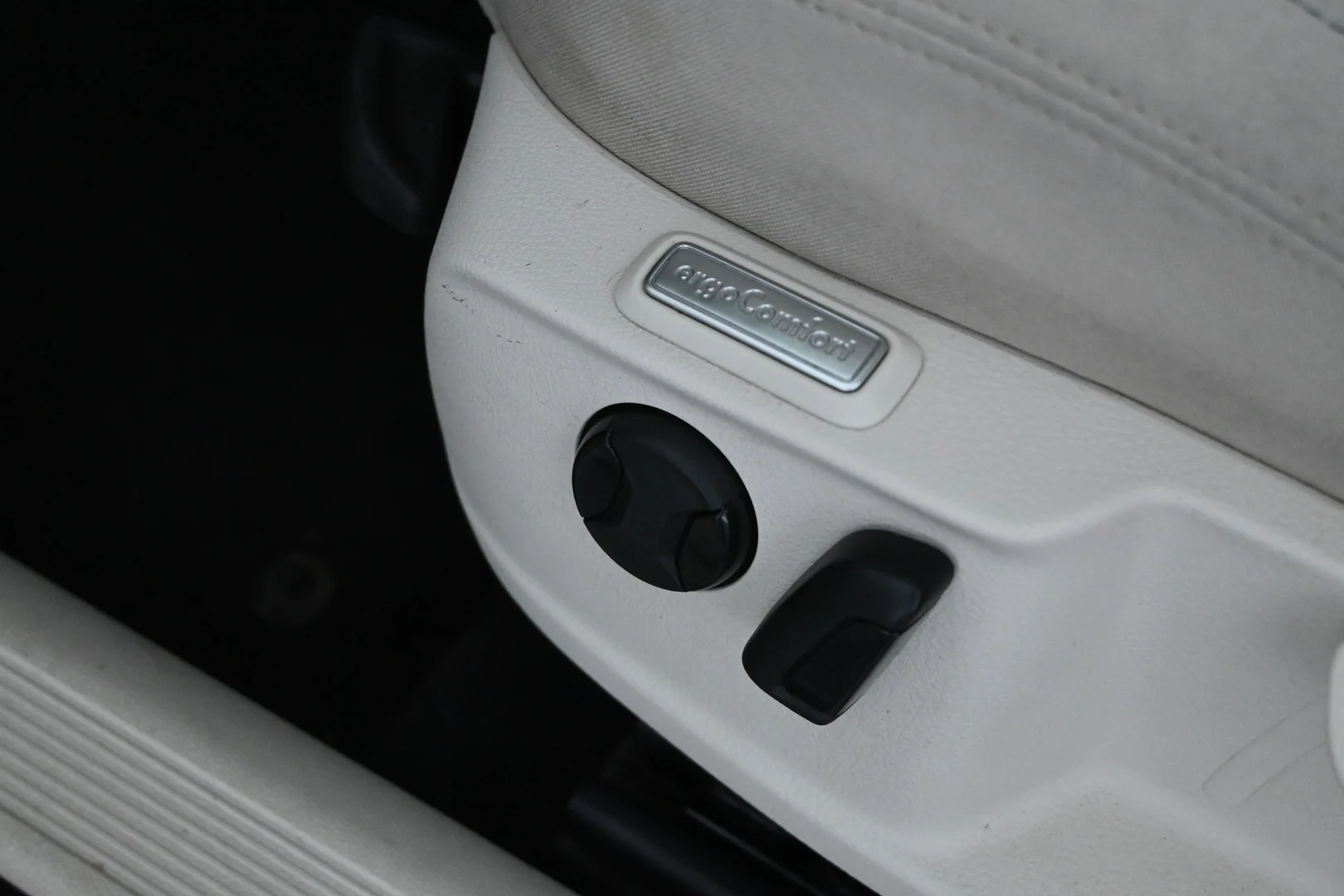Car Image - 3wsH1015doqf0T1yXpbWpL