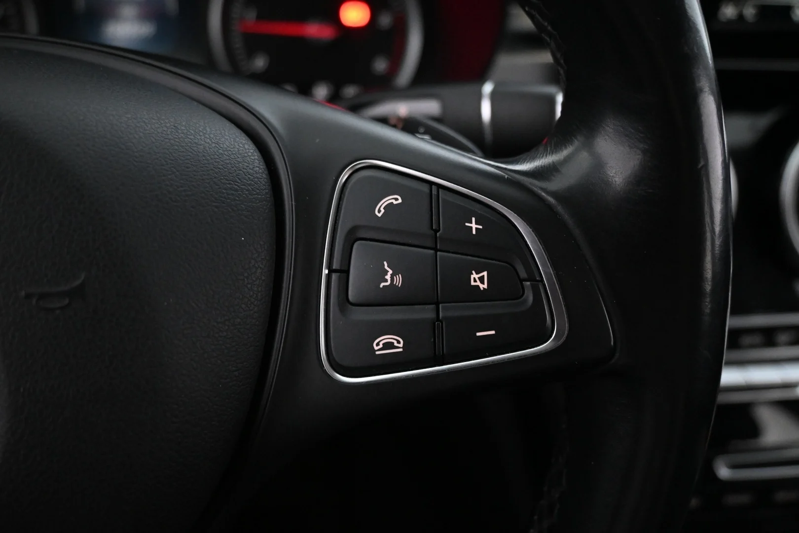 Car Image - 2VnQkCfawQrMLXDjwFy2A1