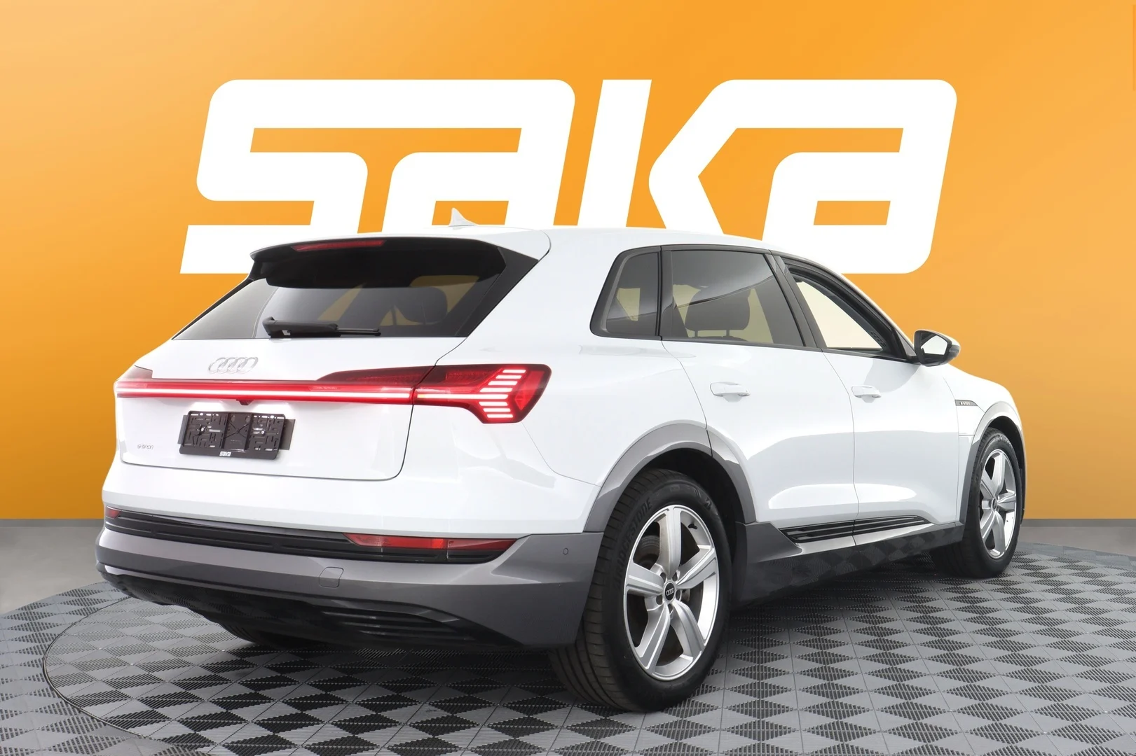 Car Image - 0cIK9AyctBKVLUmVHoLGu