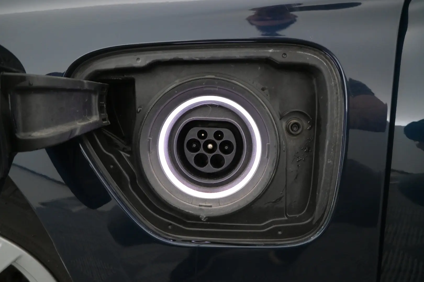 Car Image - kDEnVpyw4hkcPtCGKSsIn