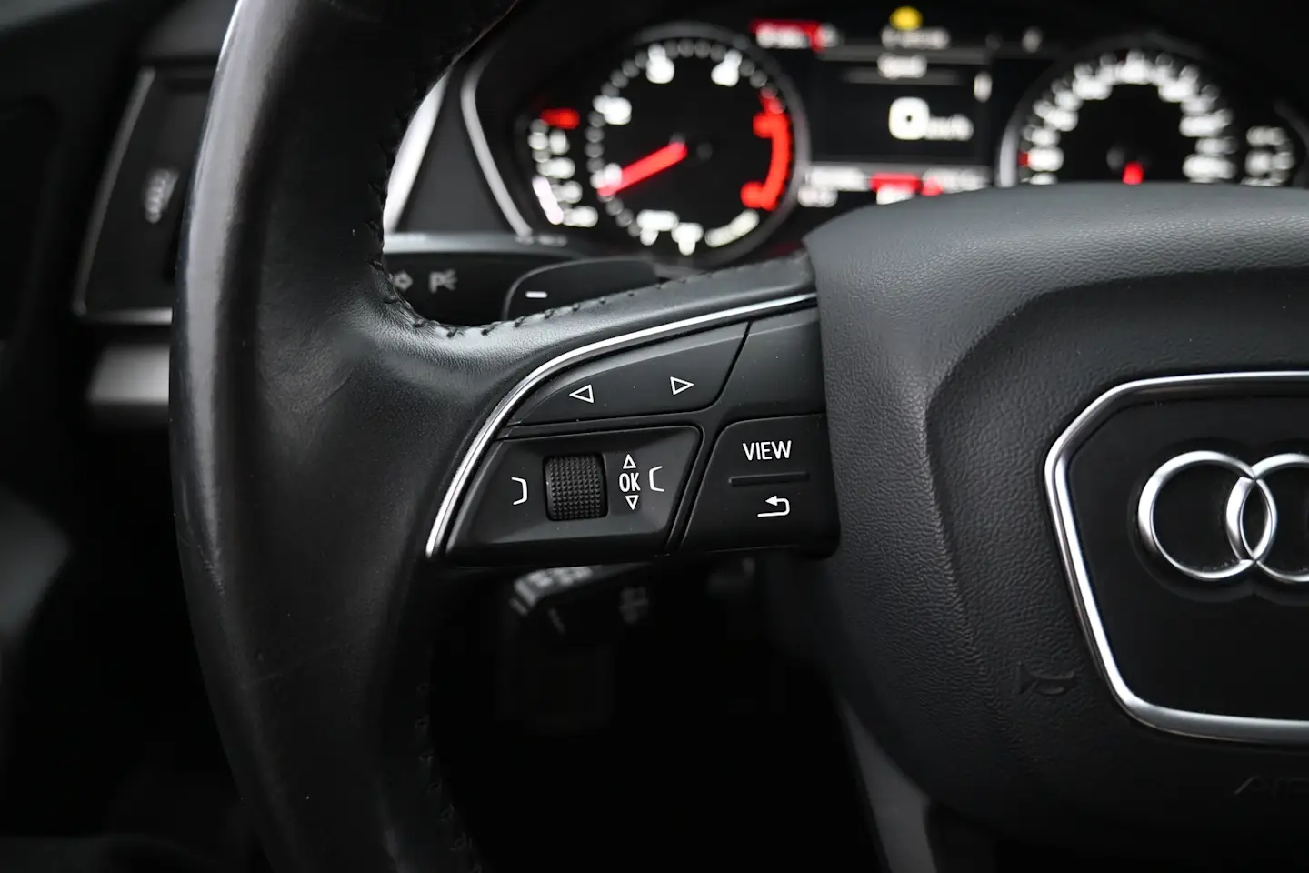 Car Image - 2CnLq8KtMV1dU9yyAWlHMA