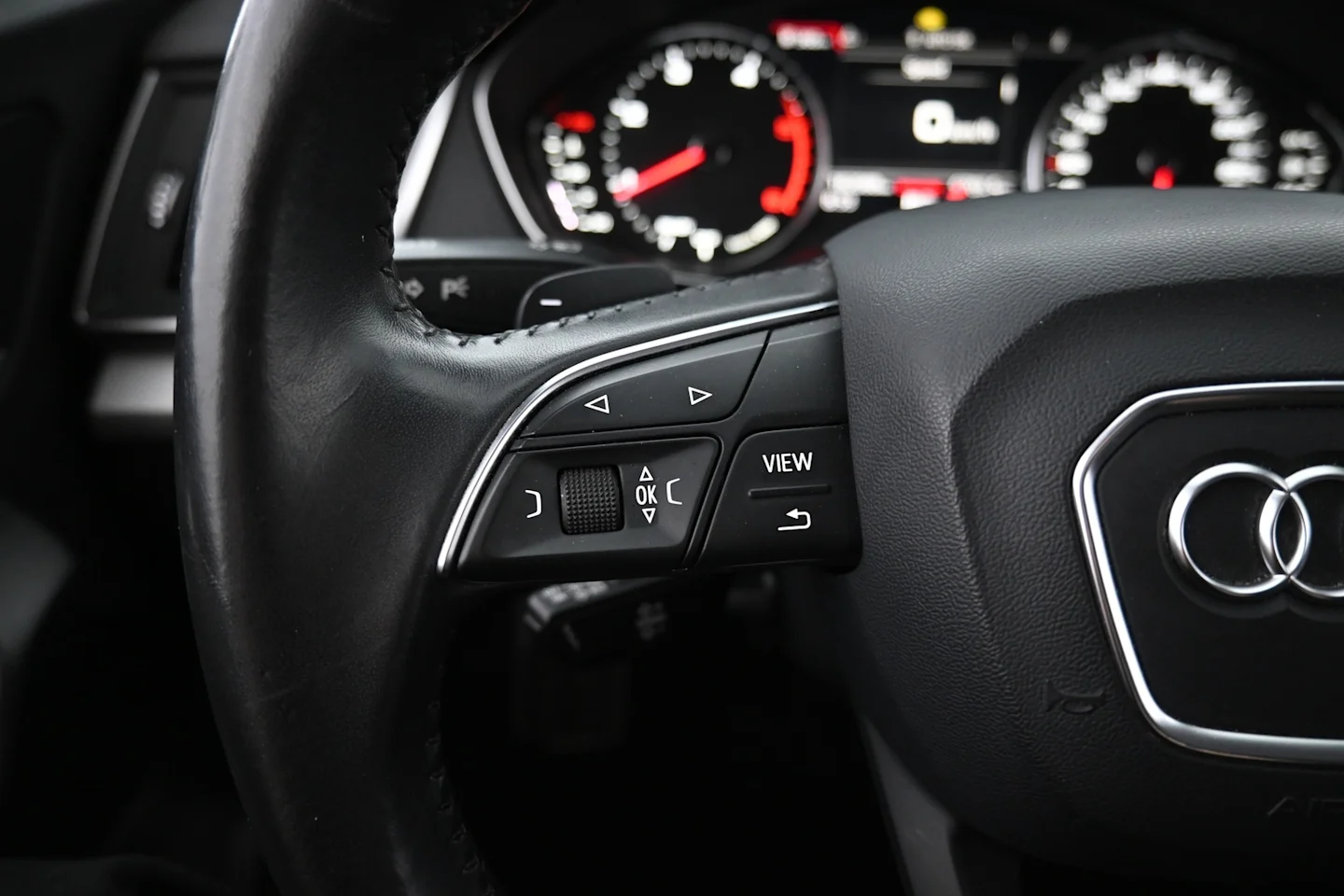 Car Image - 2CnLq8KtMV1dU9yyAWlHMA