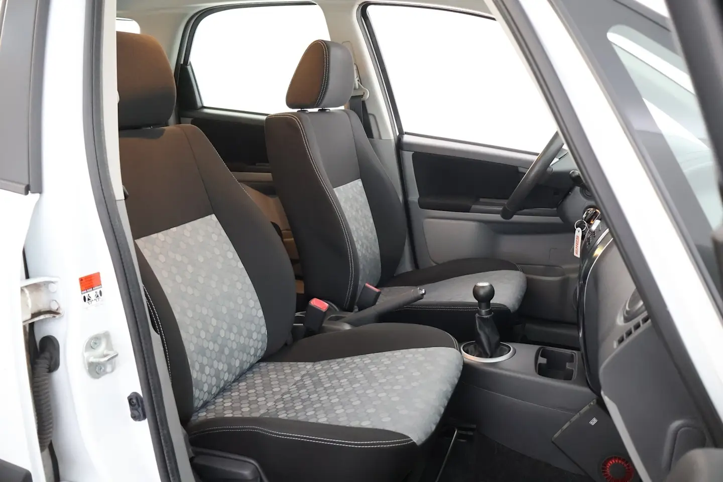 Car Image - 5Bx9cVS9mZVA4Igp0VQuOG